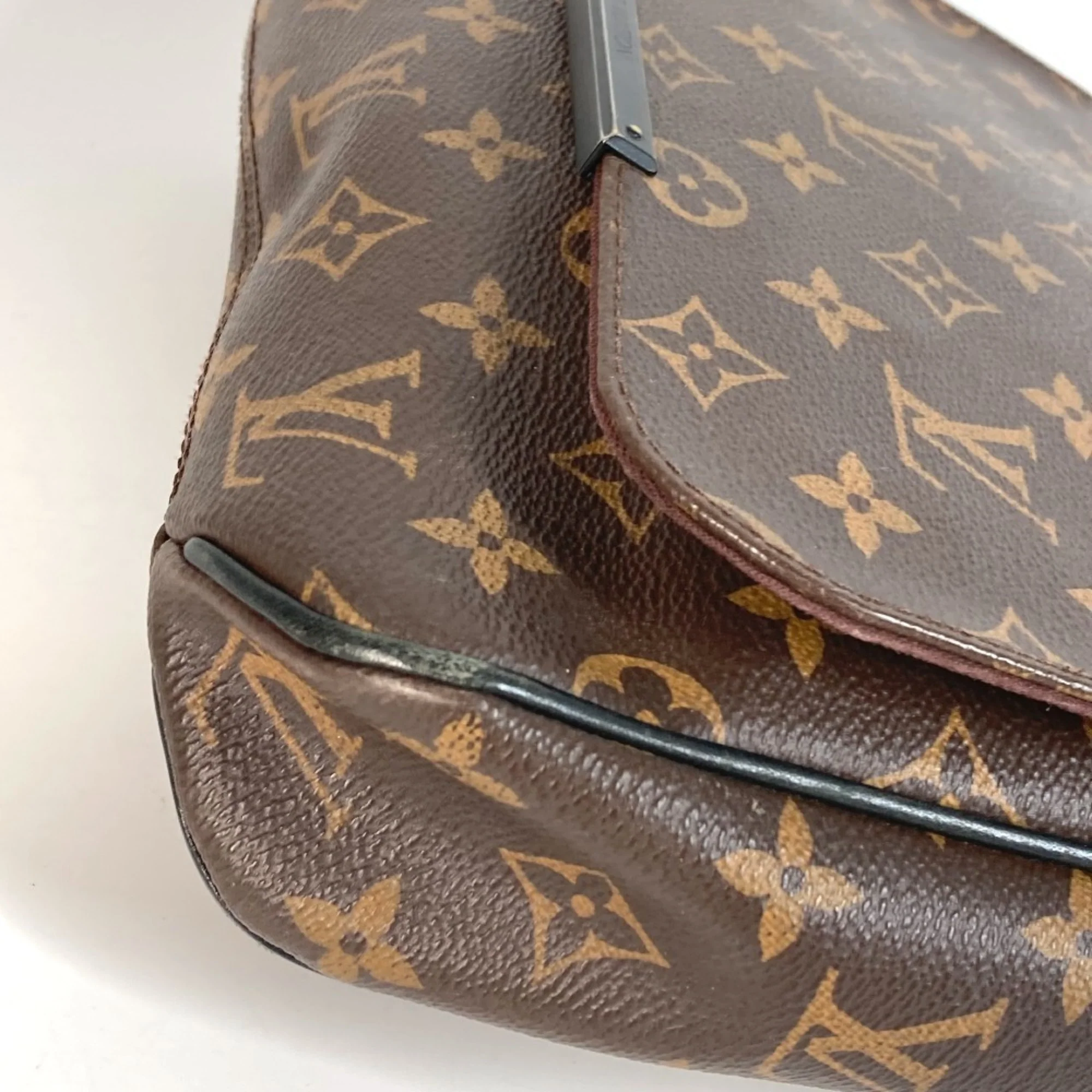 District Messenger Bag Macassar Monogram Canvas PM - Image 4