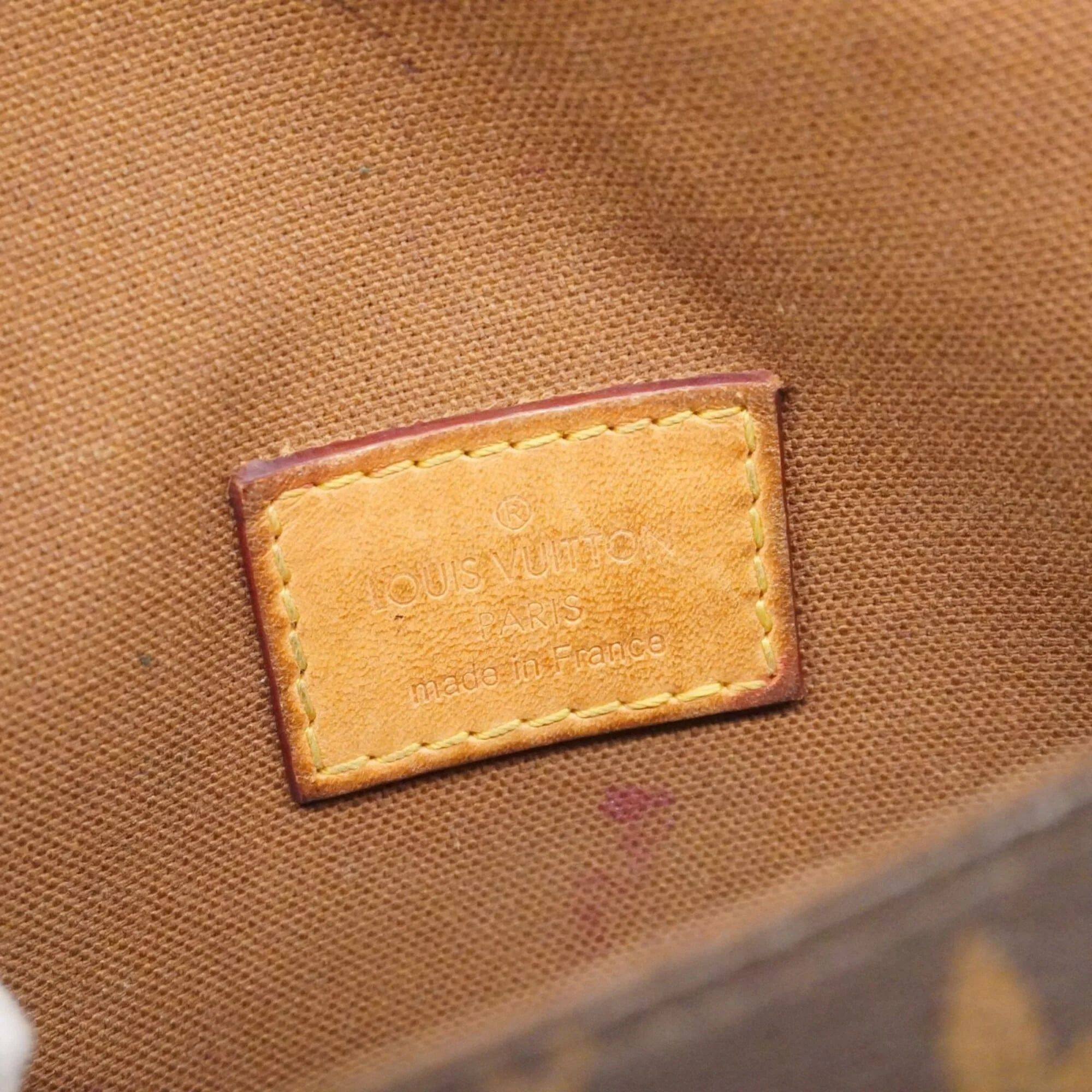 Friendly Pochette Monogram Canvas - Image 5