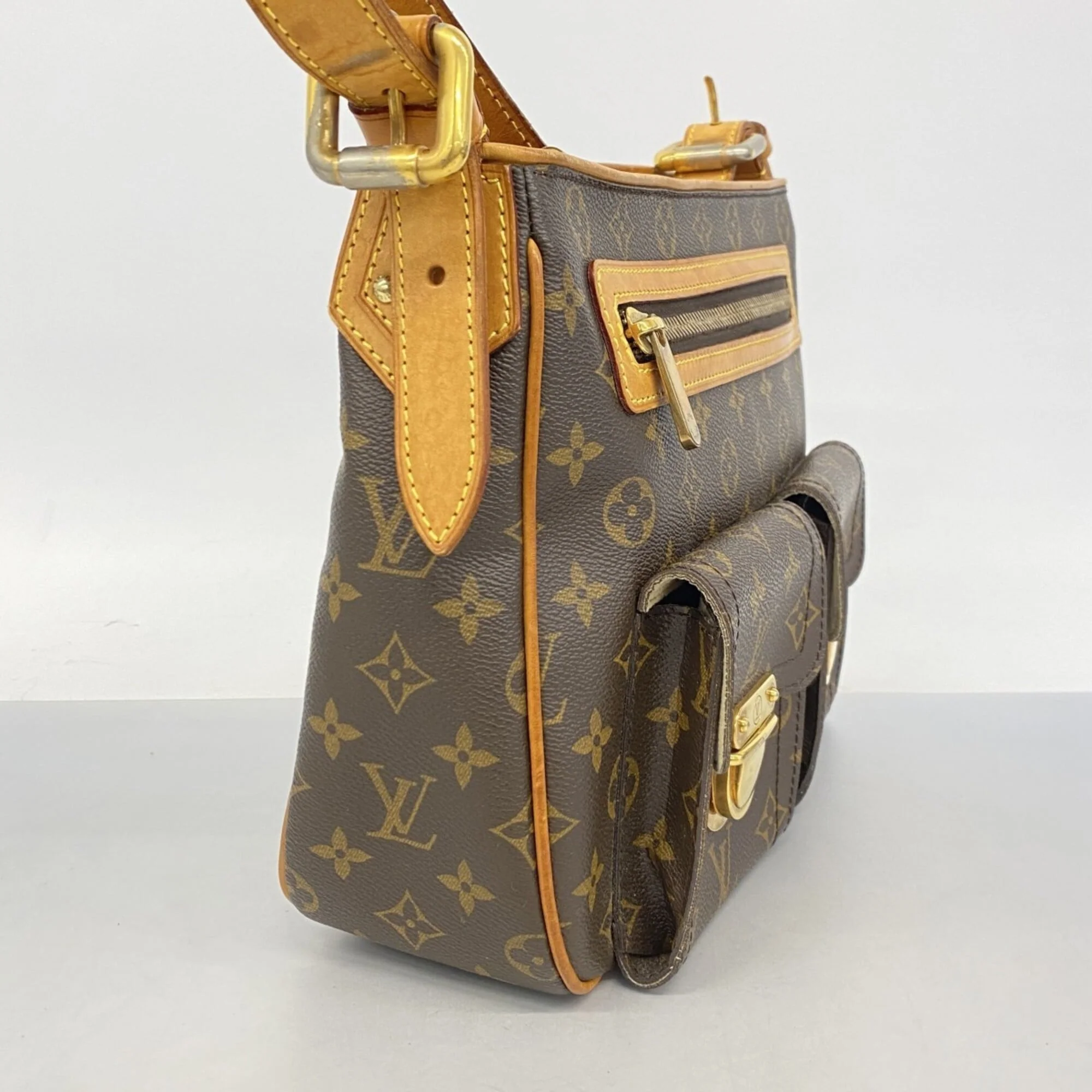 Hudson Handbag Monogram Canvas GM - Image 2