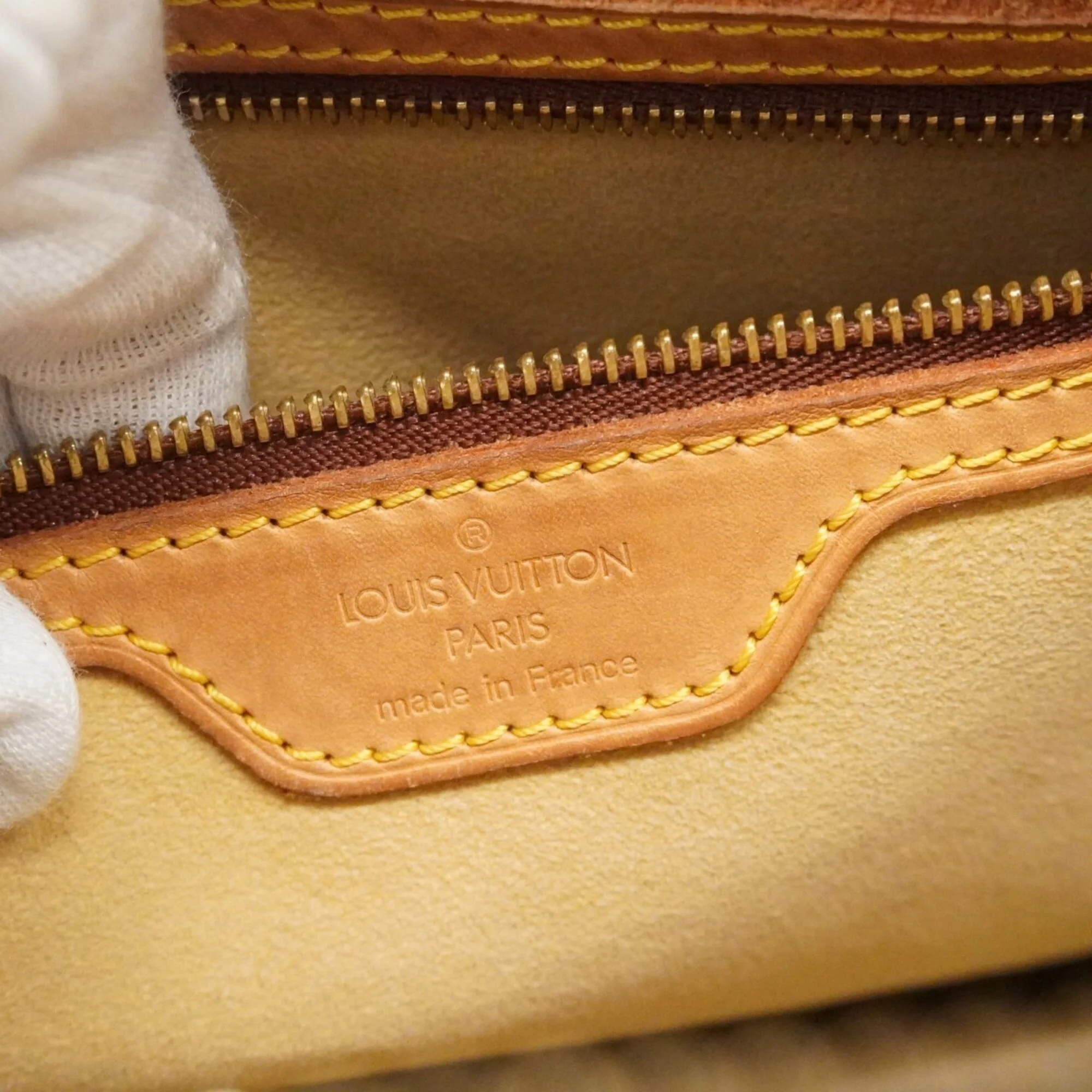 Looping Handbag Monogram Canvas GM - Image 5