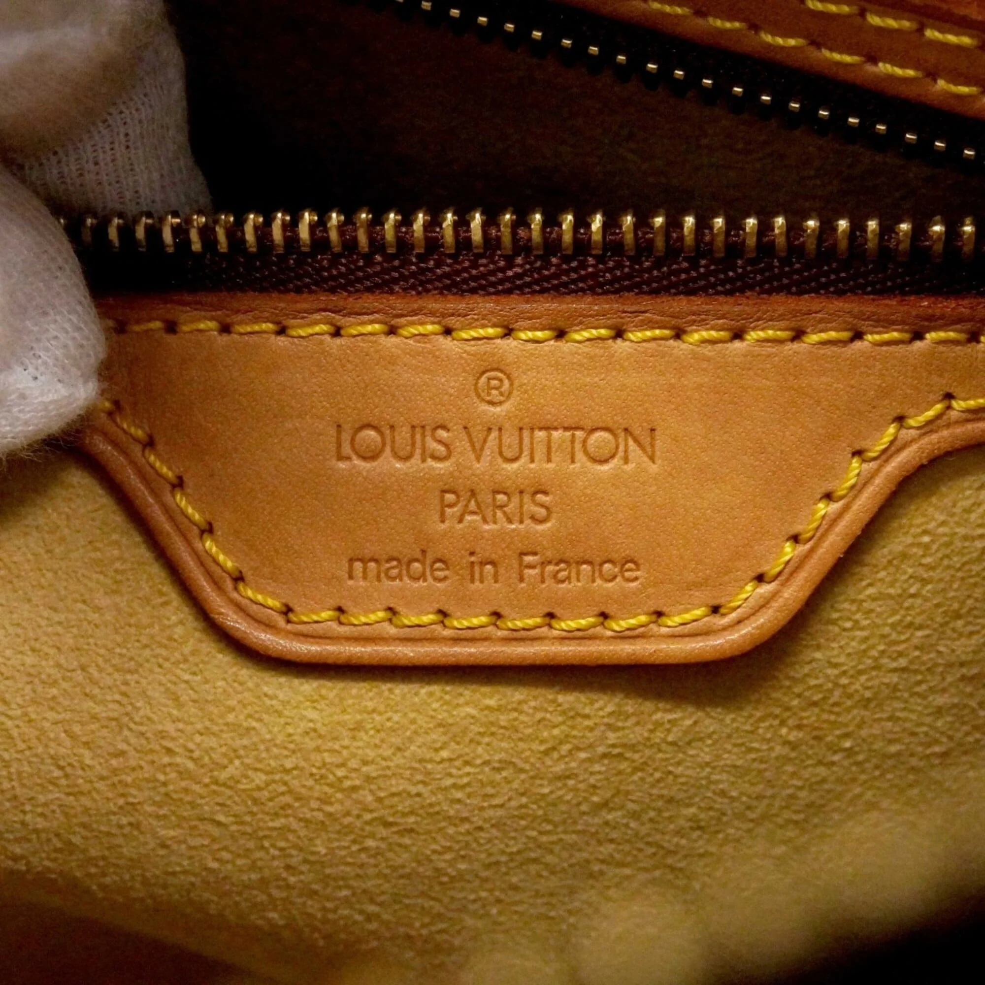 Looping Handbag Monogram Canvas GM - Image 5