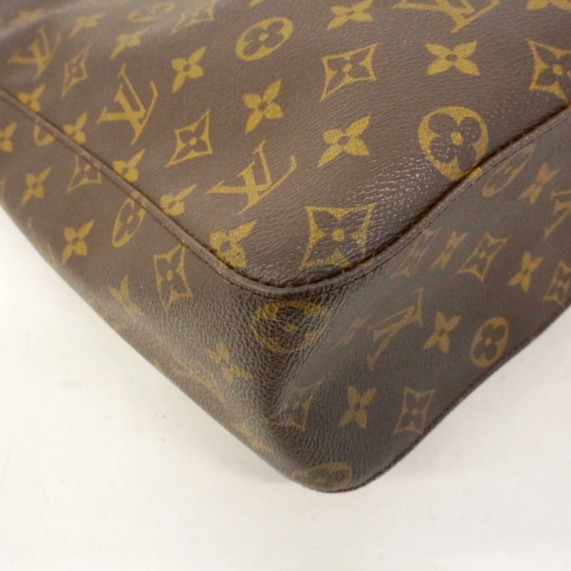 Looping Handbag Monogram Canvas GM - Image 7