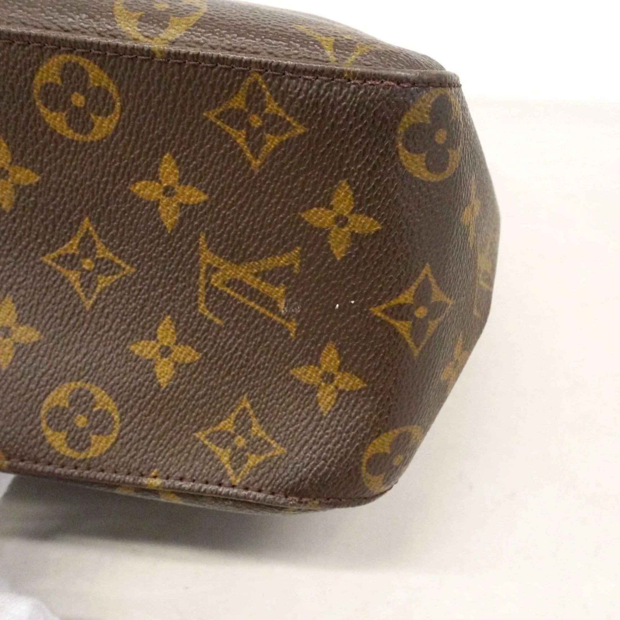 Looping Handbag Monogram Canvas GM - Image 8