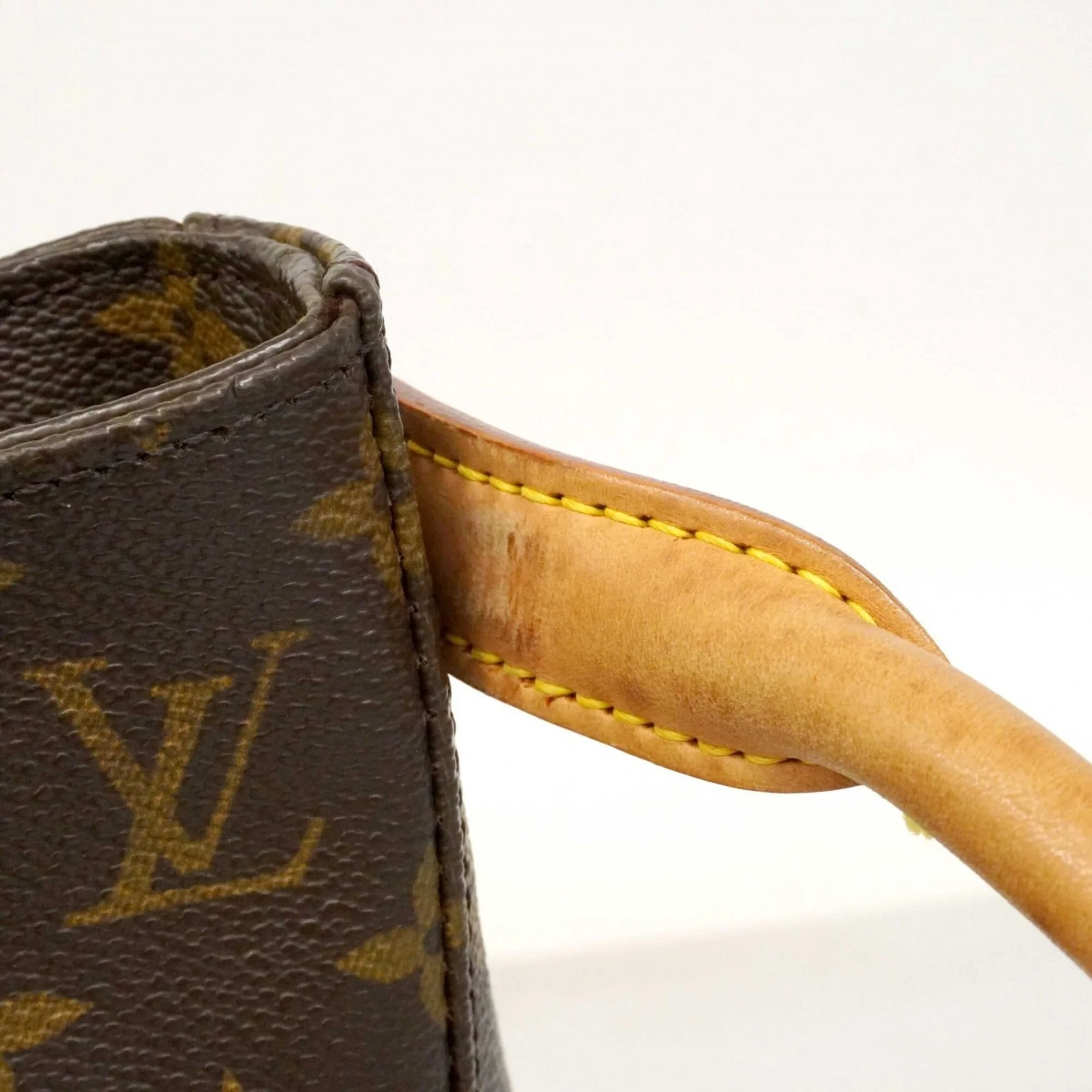 Looping Handbag Monogram Canvas GM - Image 9