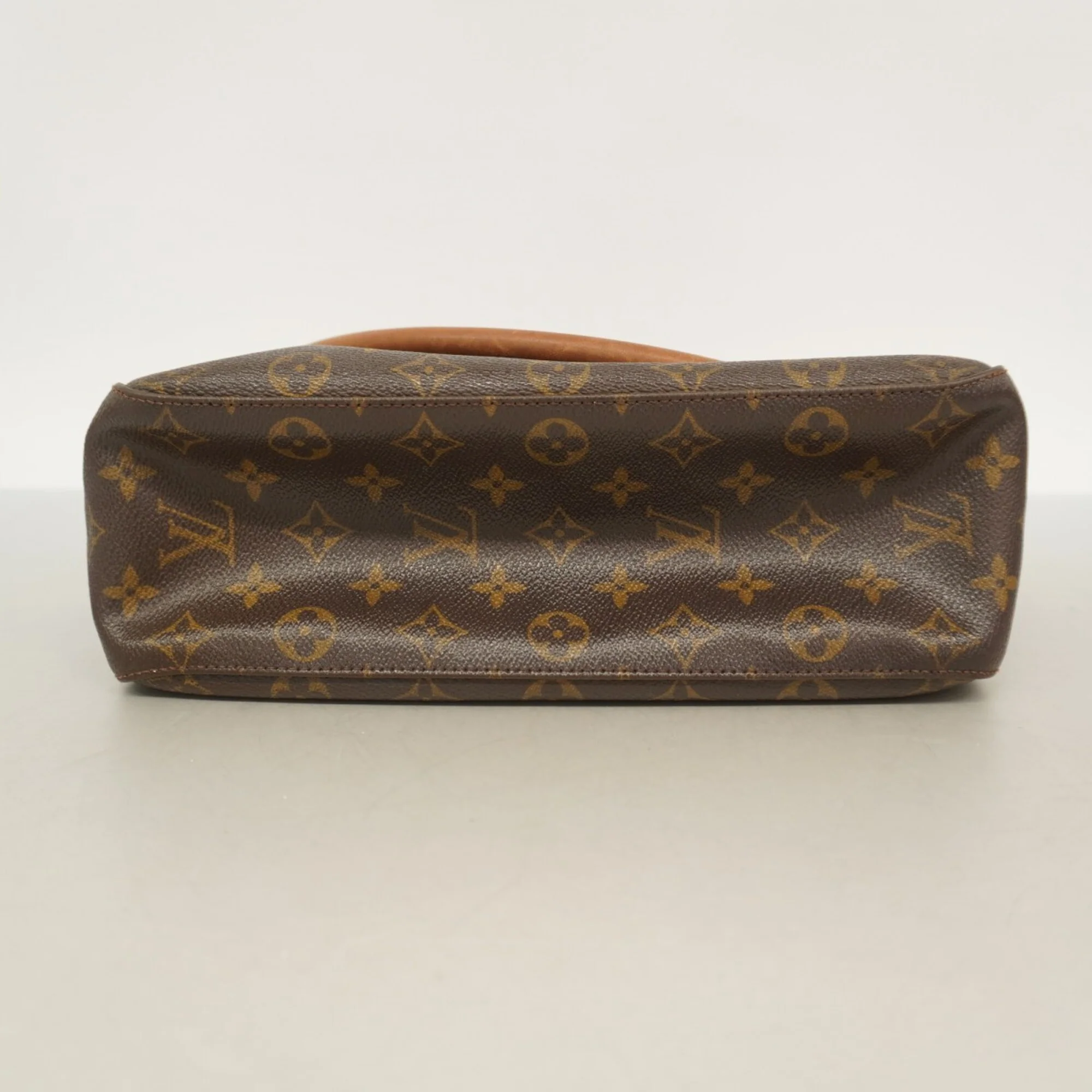 Looping Handbag Monogram Canvas GM - Image 3