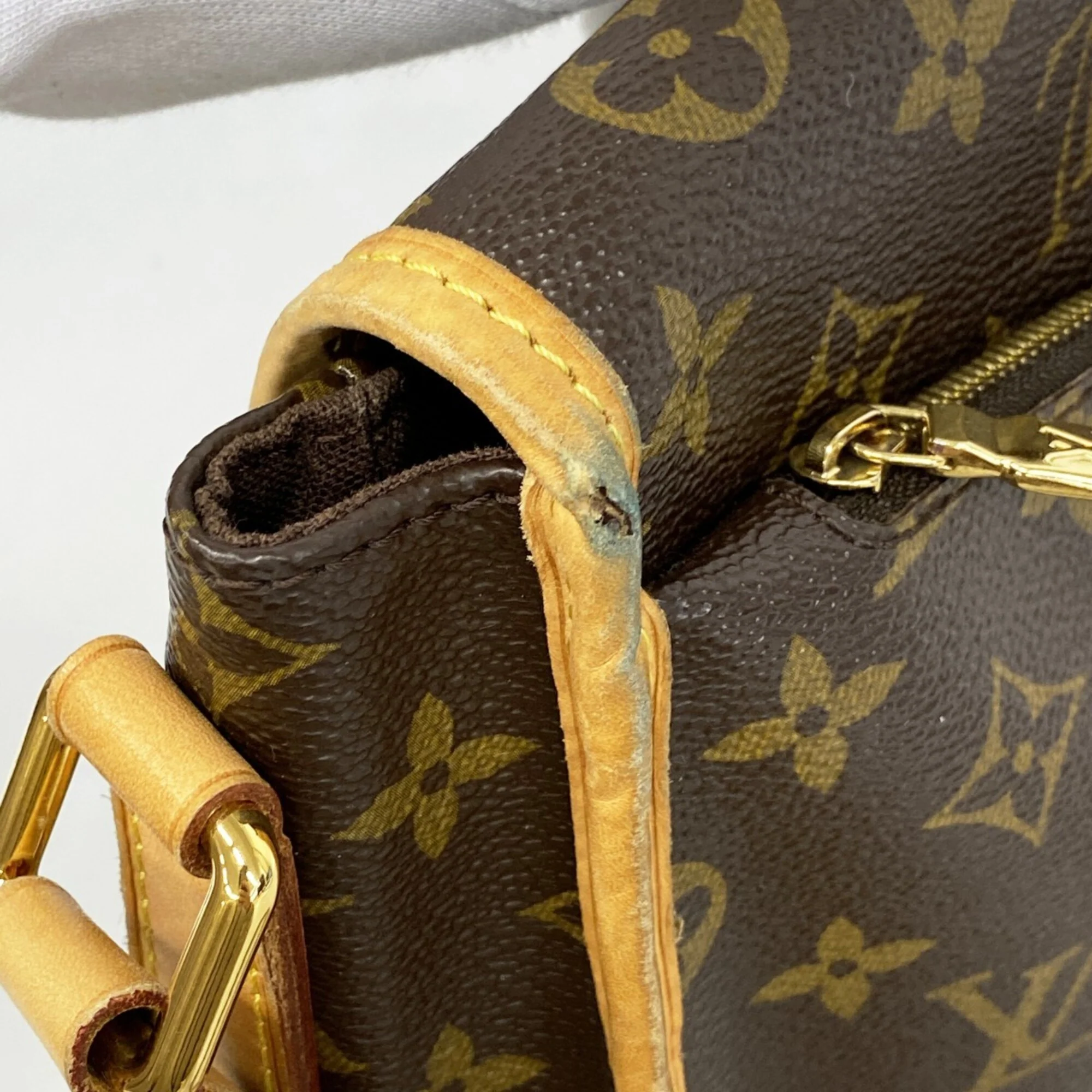 Menilmontant Handbag Monogram Canvas MM - Image 6