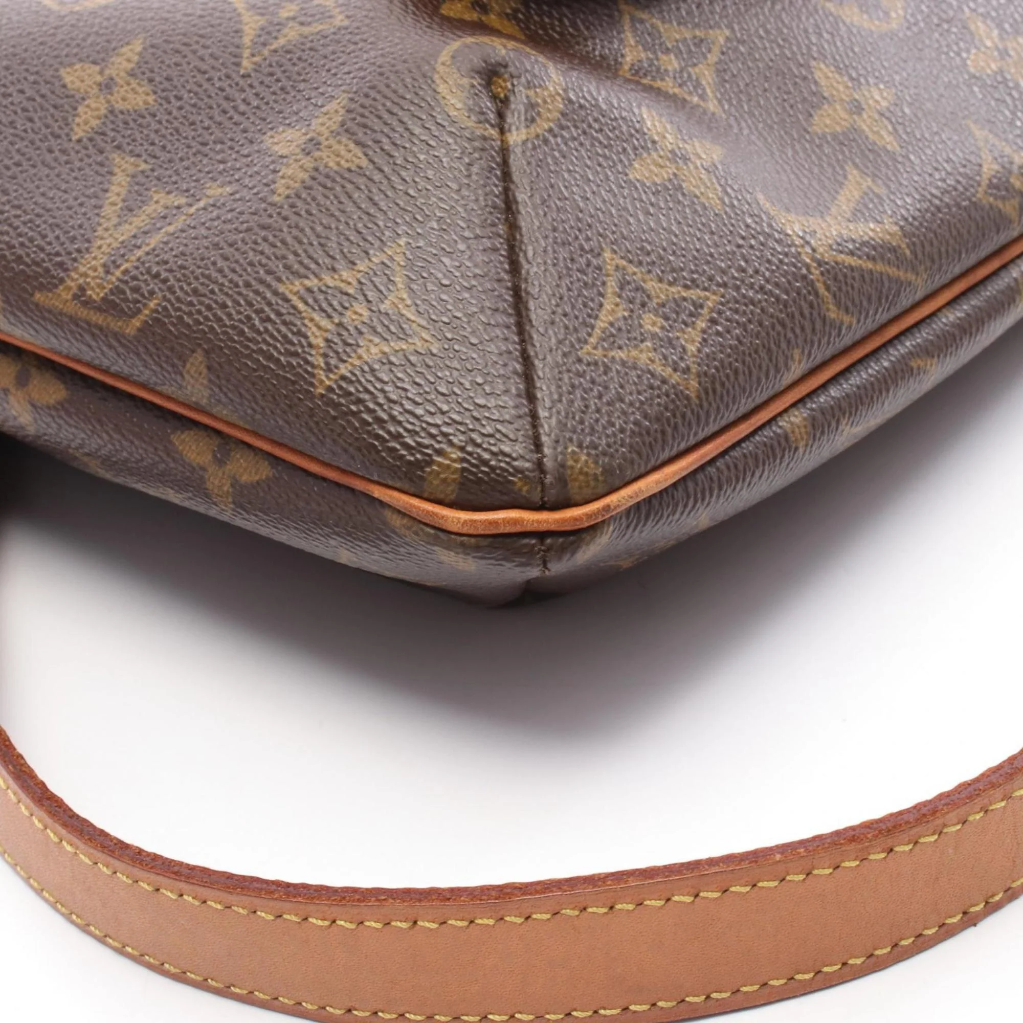 Musette Salsa Handbag Monogram Canvas GM - Image 7