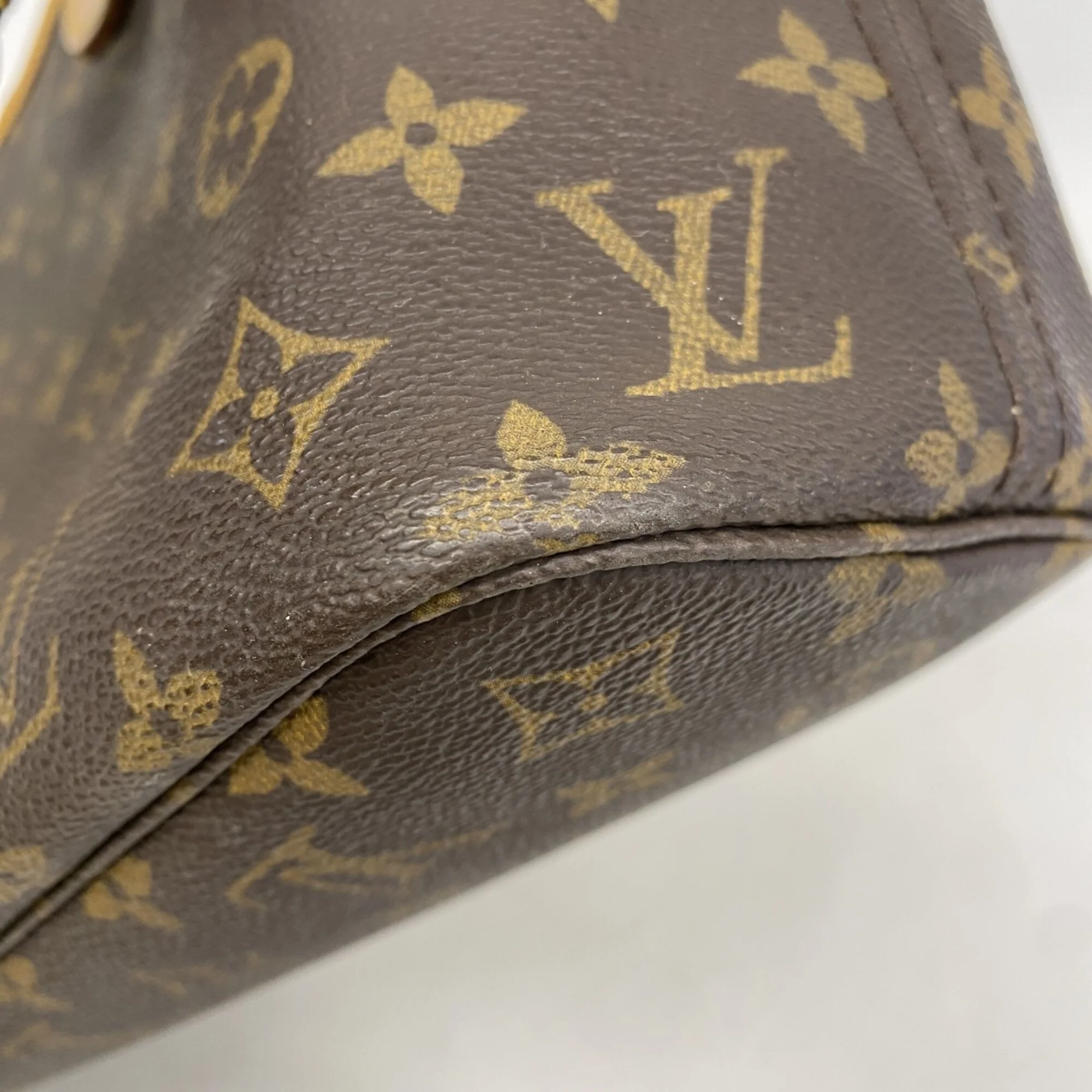 Neverfull Tote Monogram Canvas PM - Image 6