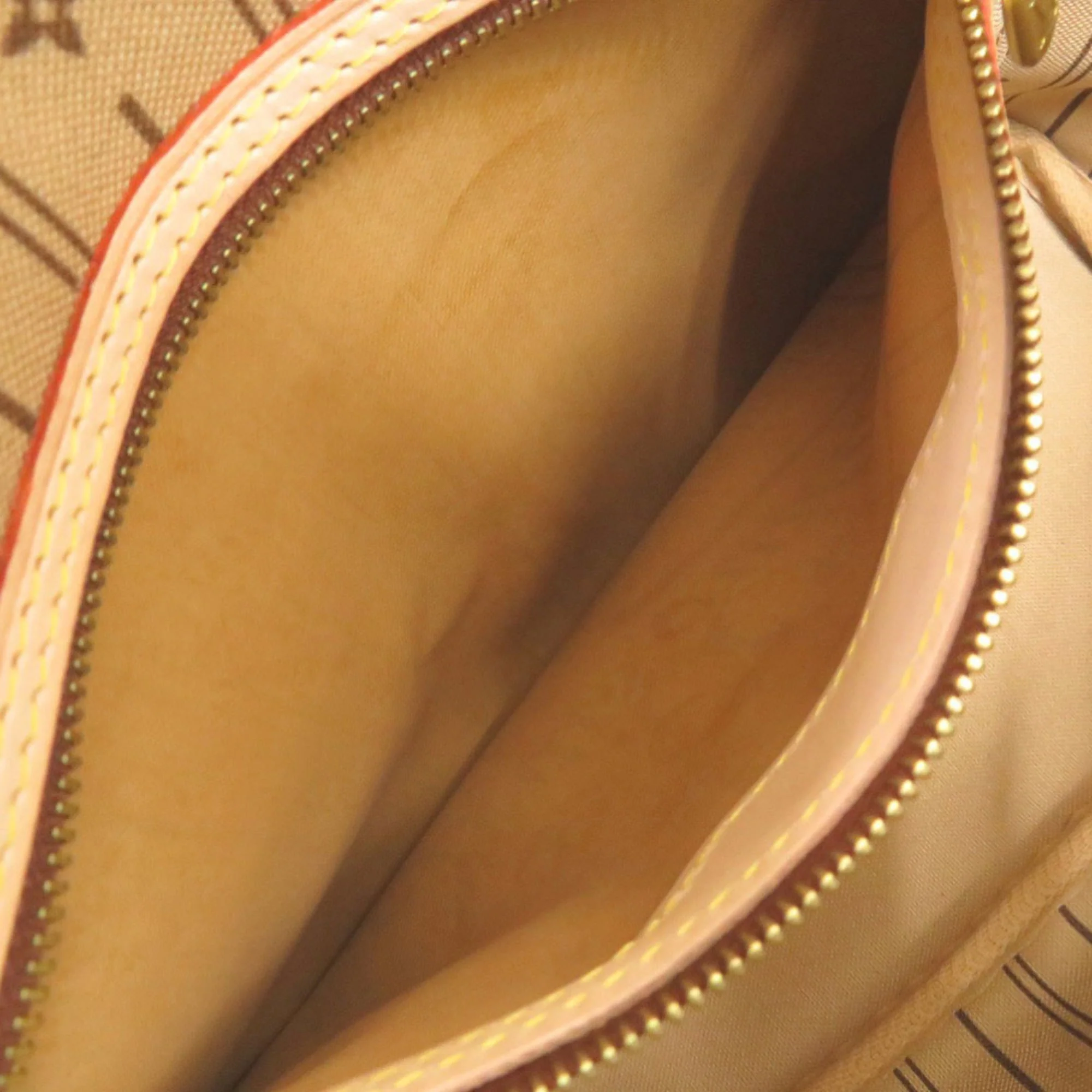 Neverfull Tote Monogram Canvas PM - Image 7