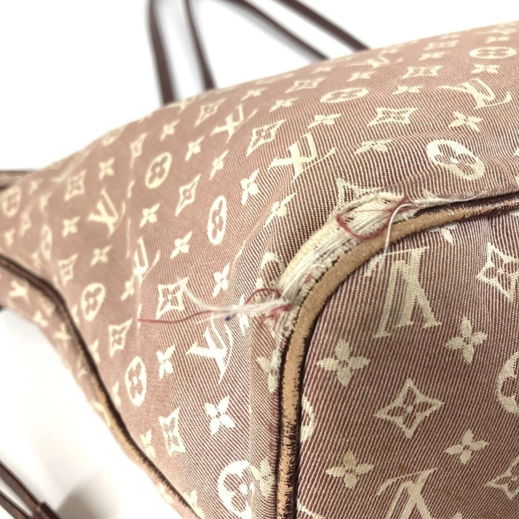 Neverfull Tote Monogram Idylle MM - Image 9