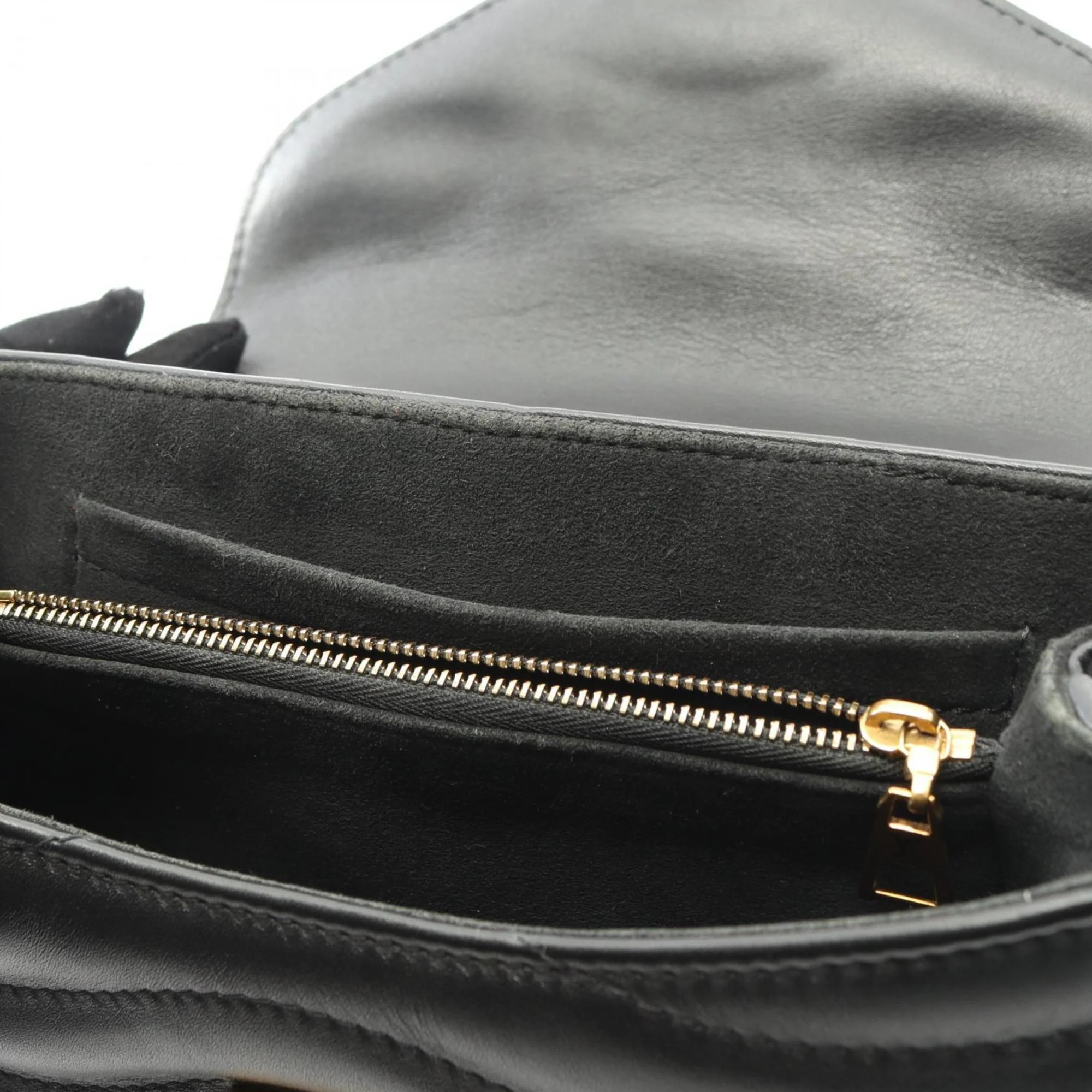 New Wave Hold Me Top Handle Bag Quilted Leather - Image 8