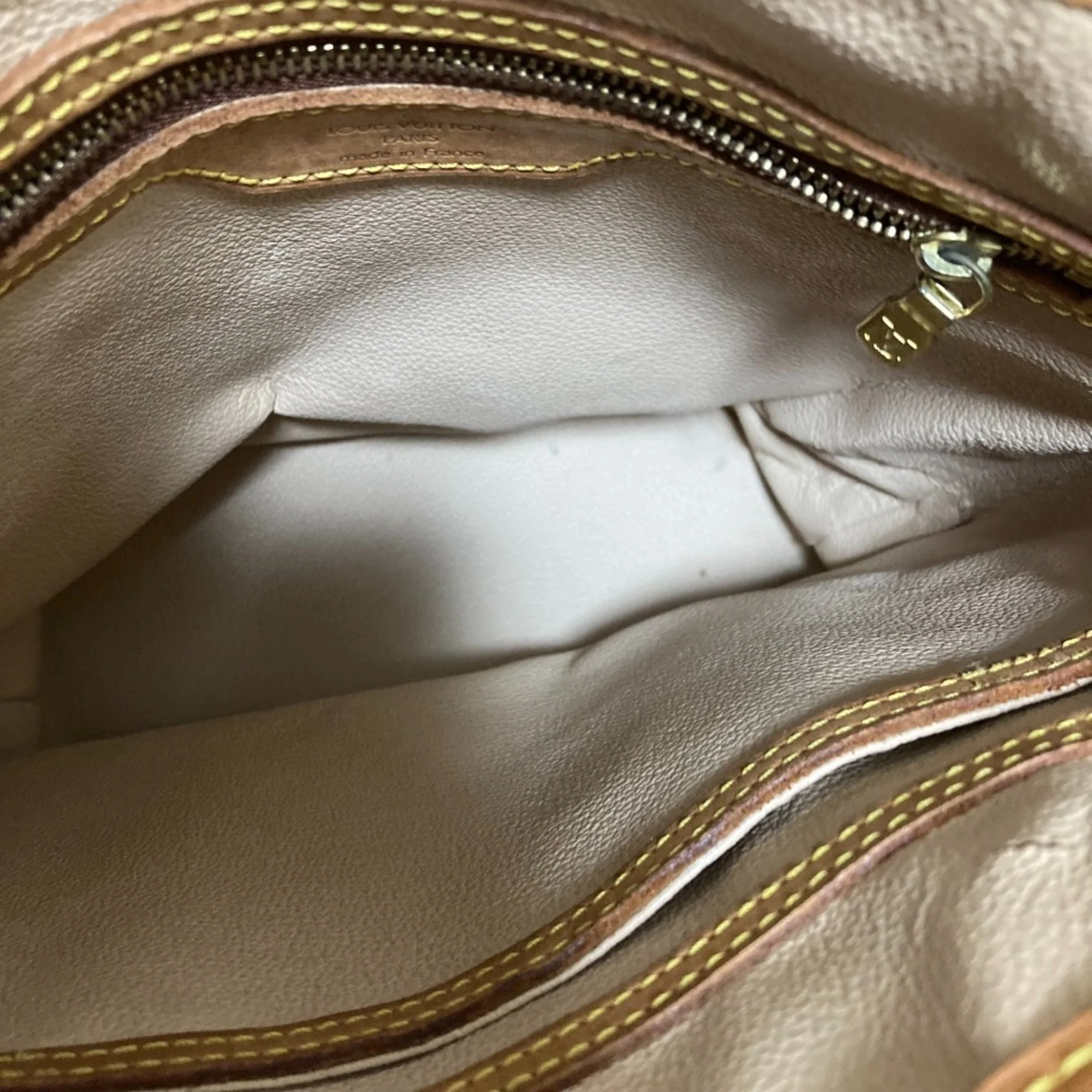 Petit Bucket Bag Monogram Canvas - Image 5