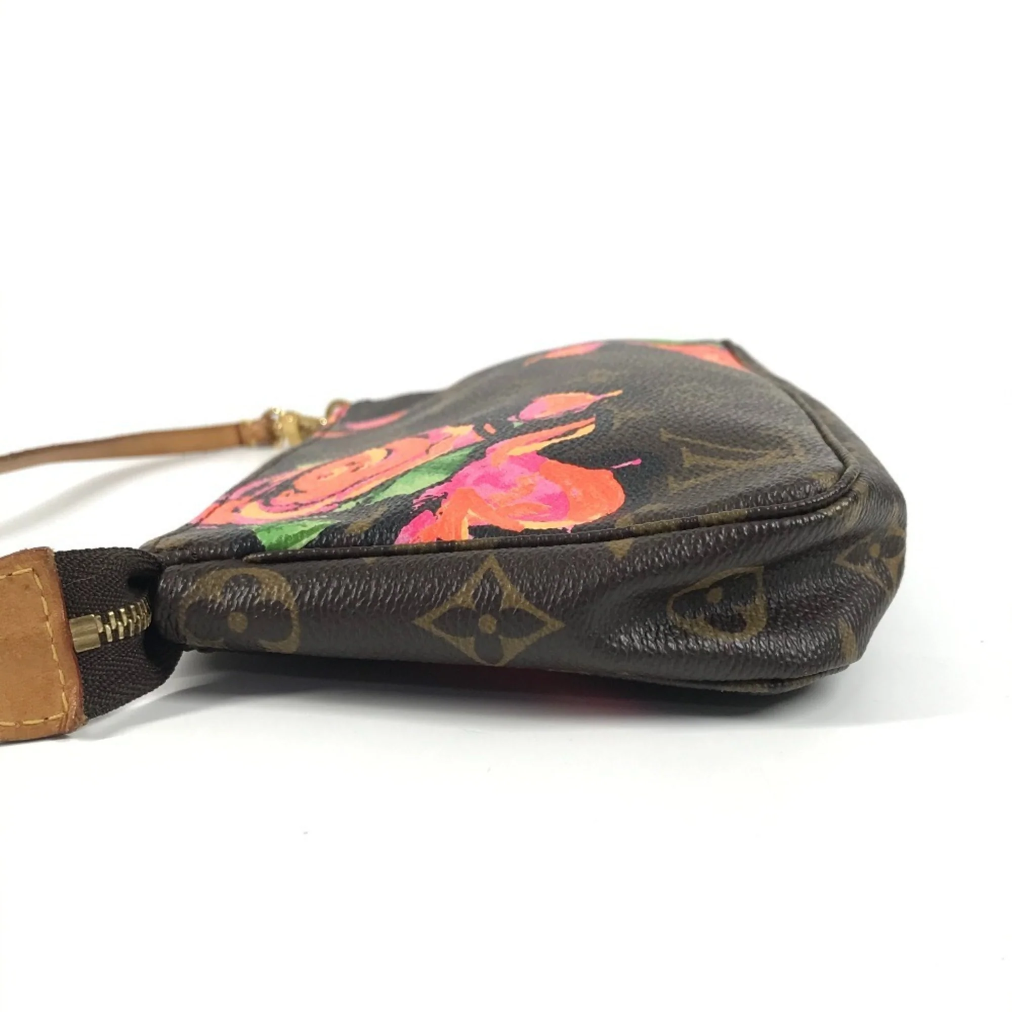 Pochette Accessoires Limited Edition Monogram Roses - Image 4