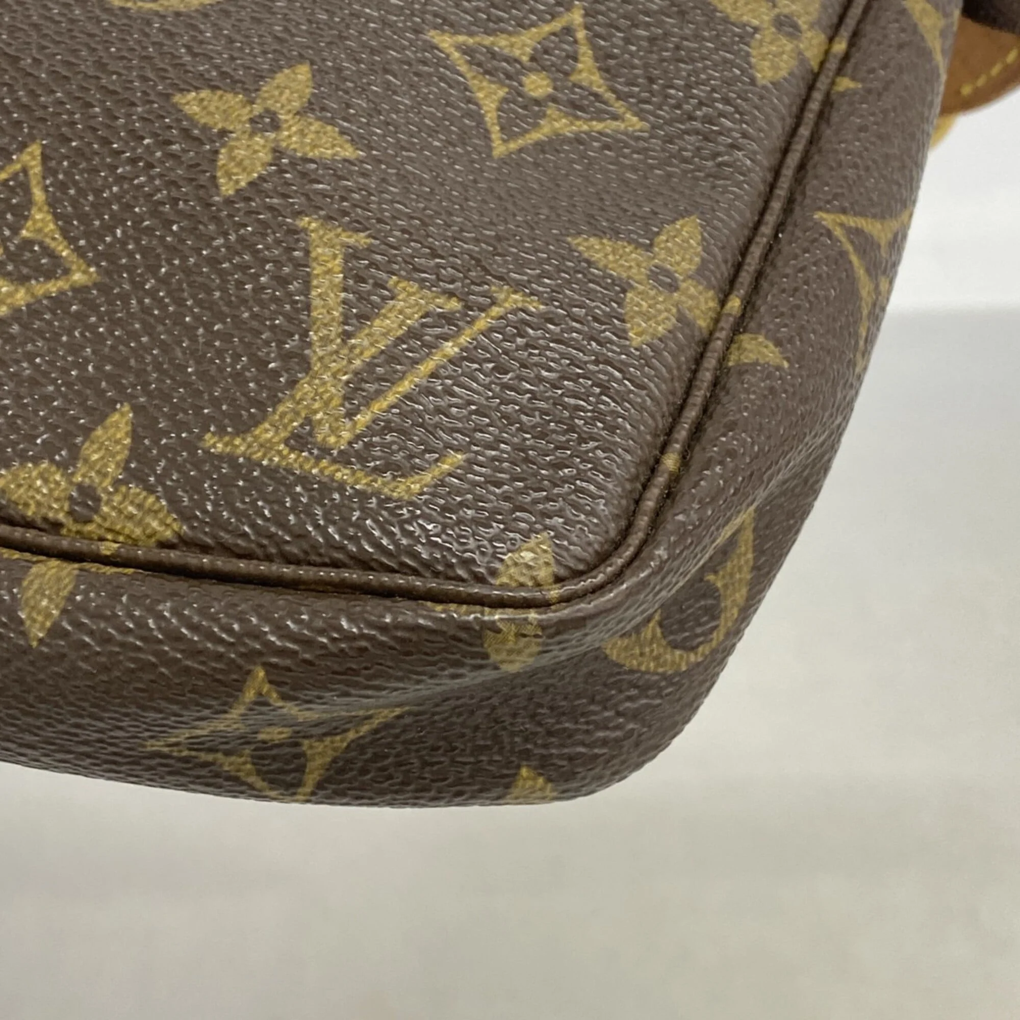 Pochette Accessoires Monogram Canvas - Image 9