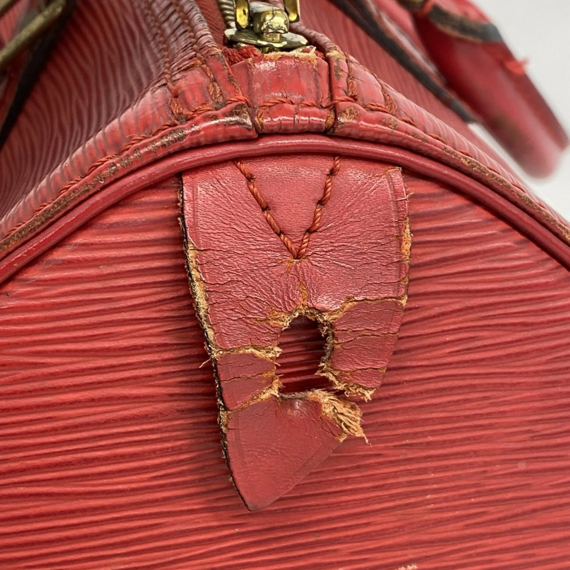 Speedy Handbag Epi Leather 30 - Image 7