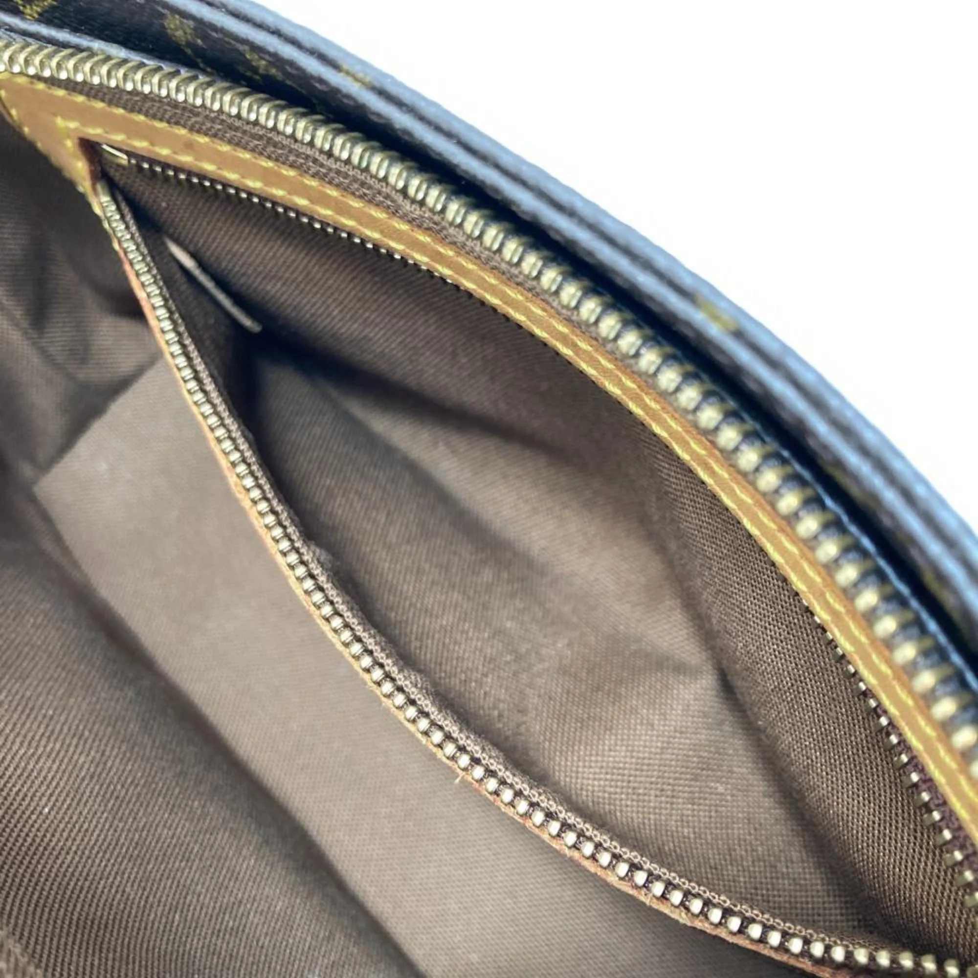 Trotteur Handbag Monogram Canvas - Image 7