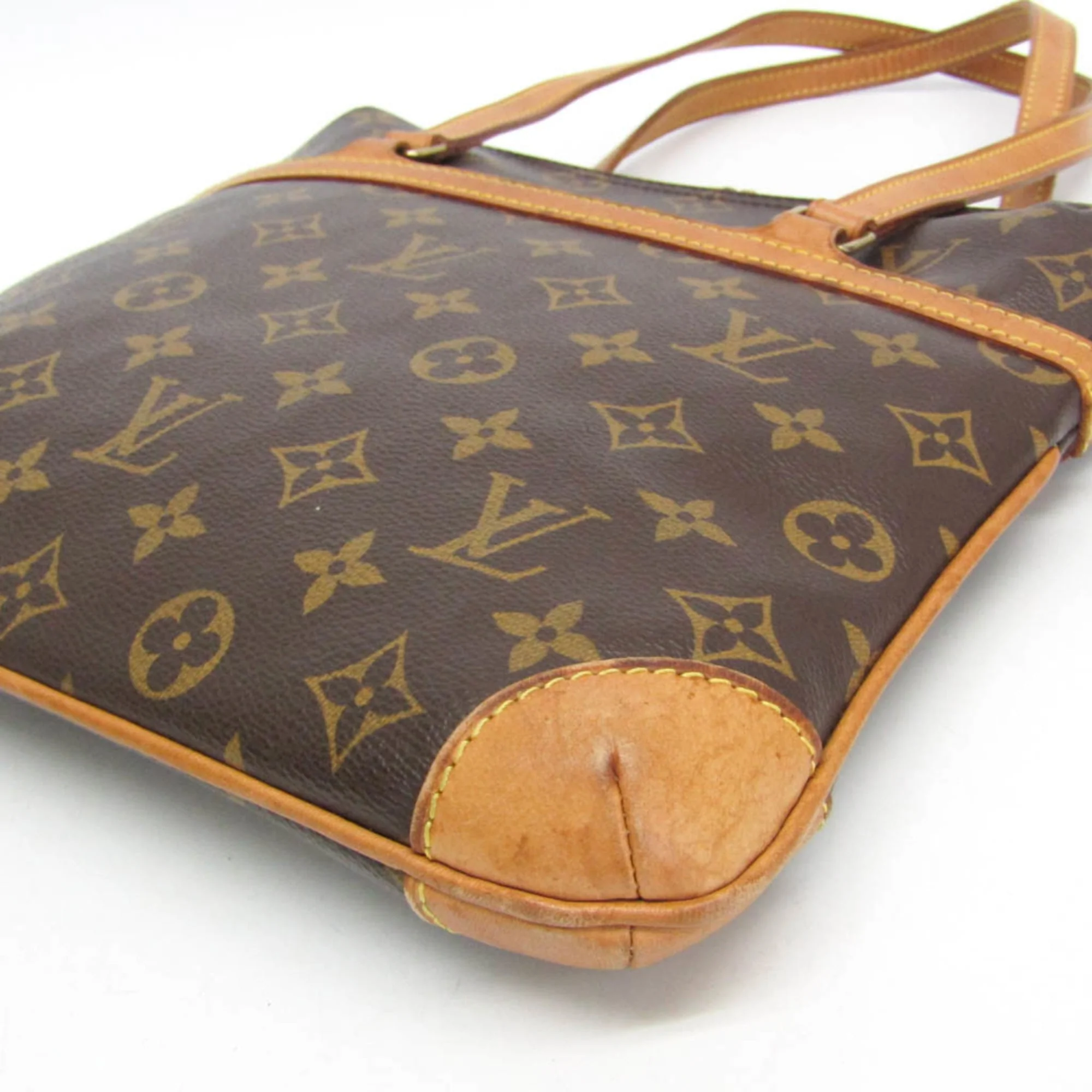 Vintage Coussin Bag Monogram Canvas GM - Image 4