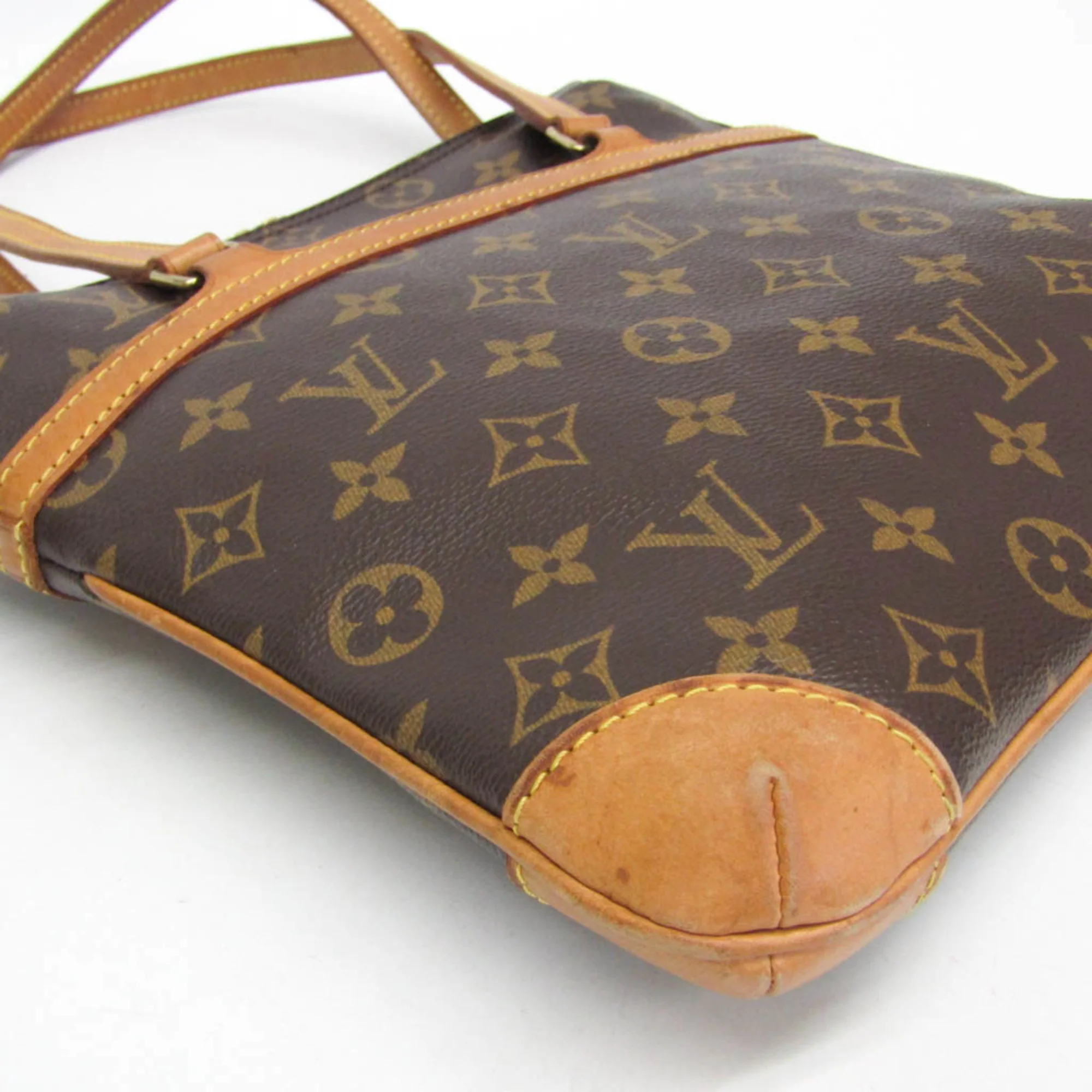 Vintage Coussin Bag Monogram Canvas GM - Image 5