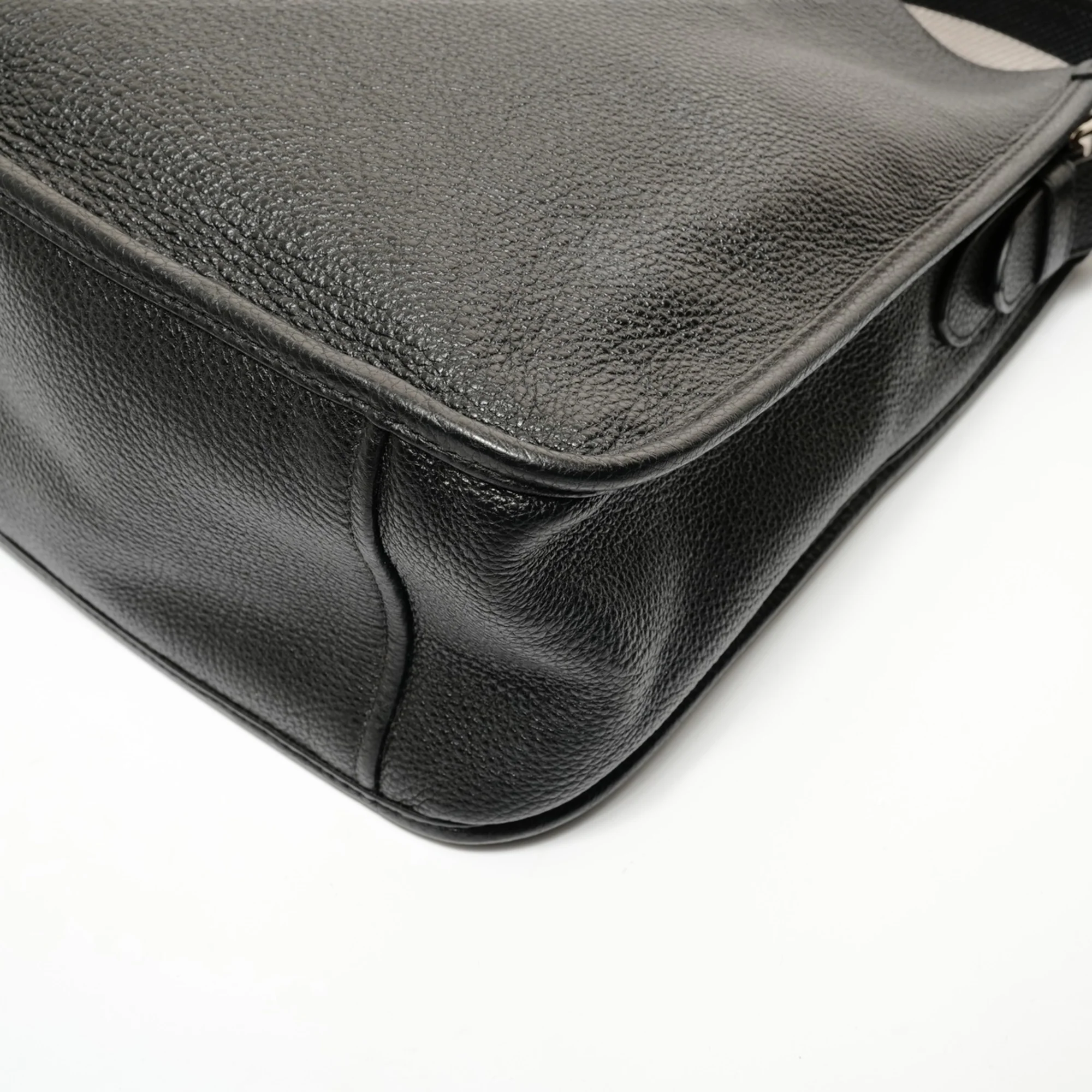 Logo Strap Hobo Leather Medium - Image 6