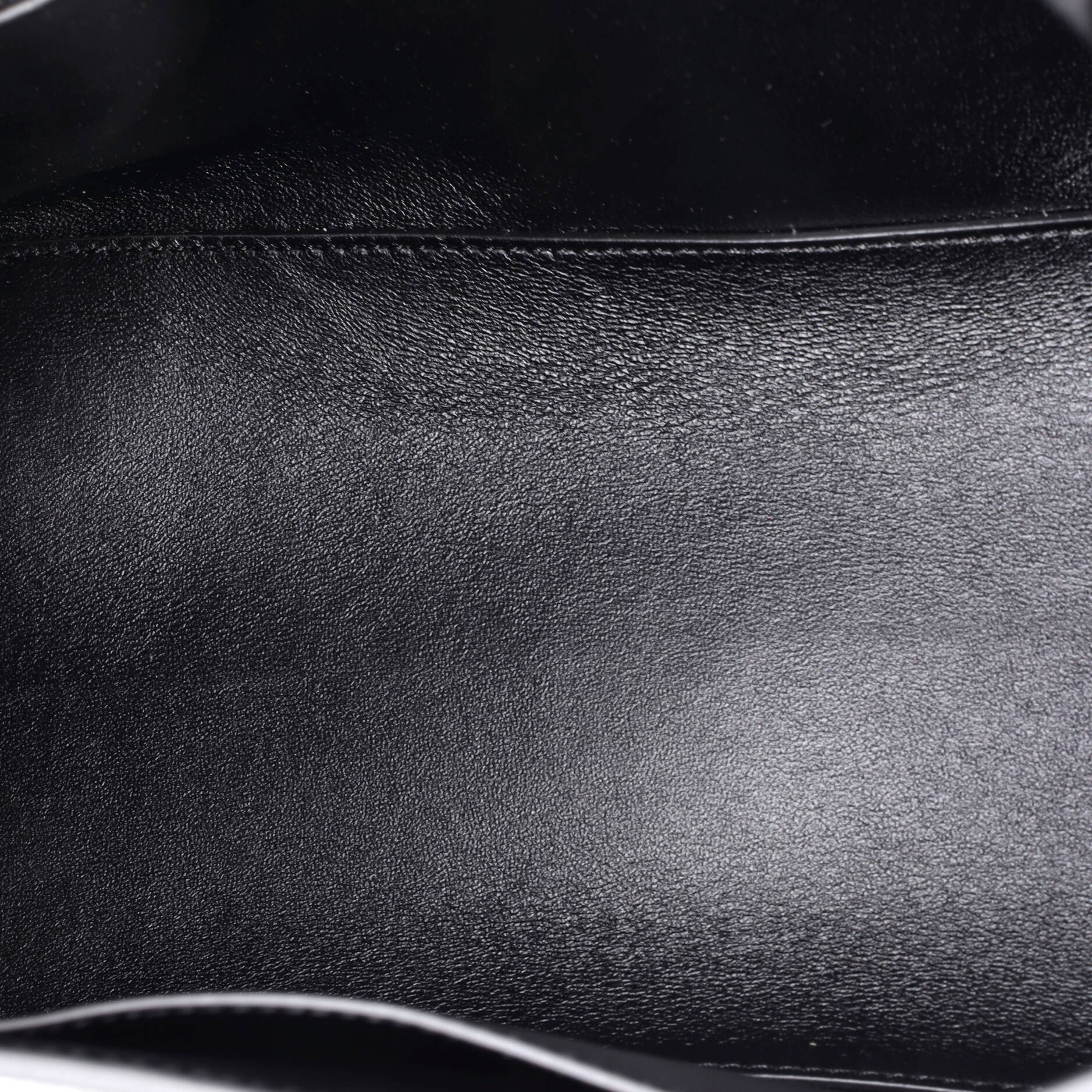 Downtown Soft Hourglass Shoulder Bag Leather Medium - Image 5