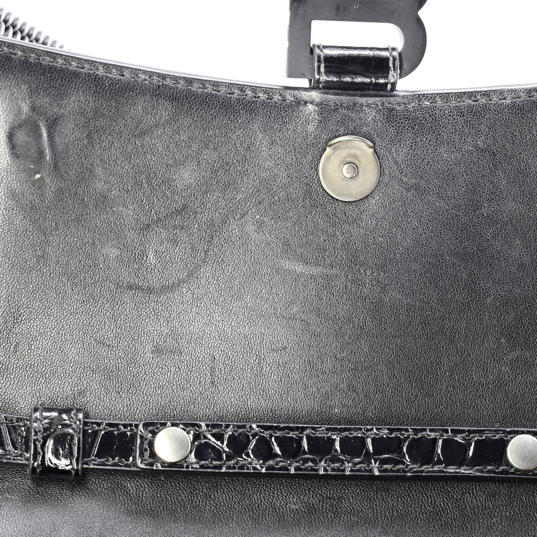 Hourglass Chain Wallet Crocodile Embossed Leather - Image 6