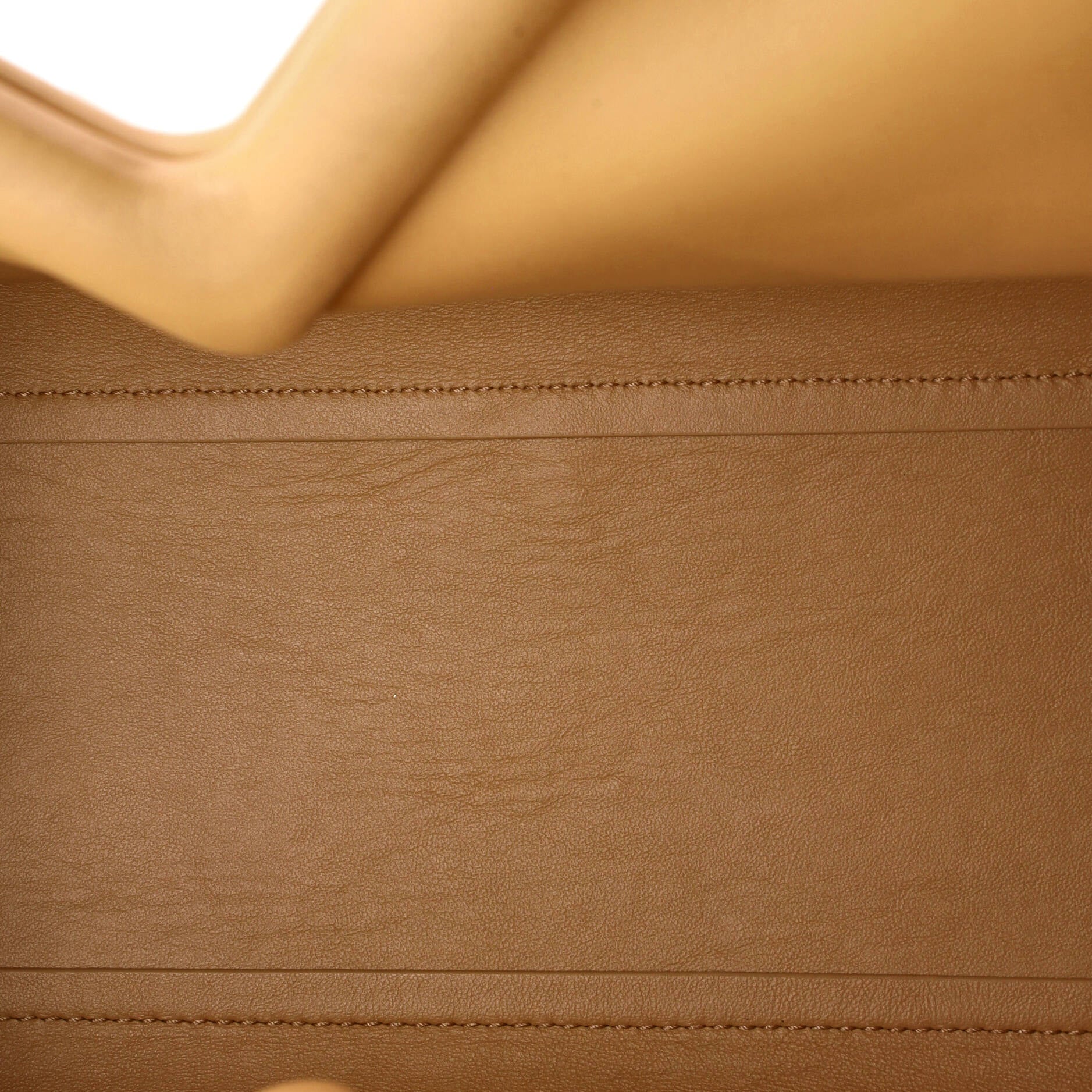 Point Shoulder Bag Leather Medium - Image 5