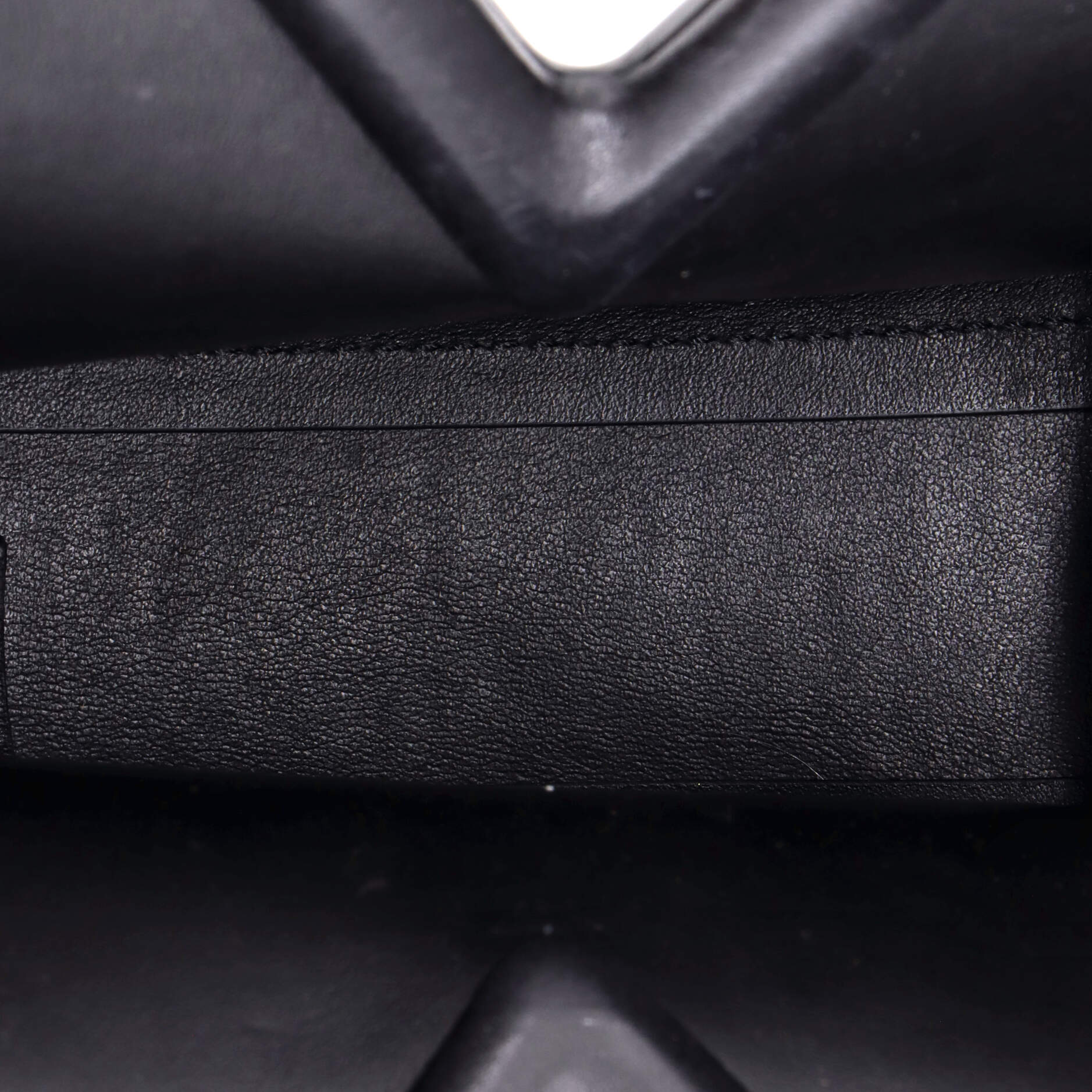Point Shoulder Bag Leather Small - Image 5