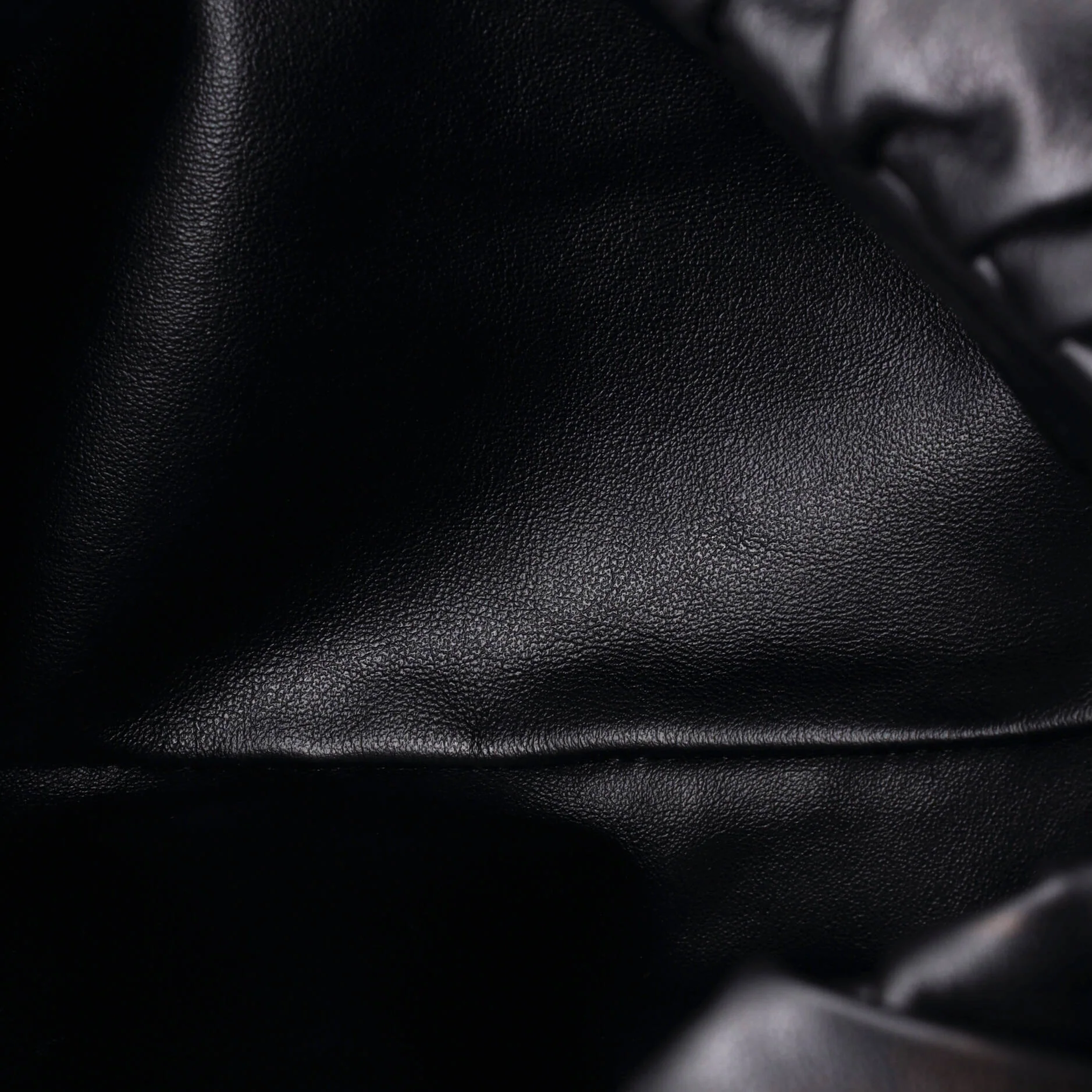 The Chain Pouch Leather - Image 5