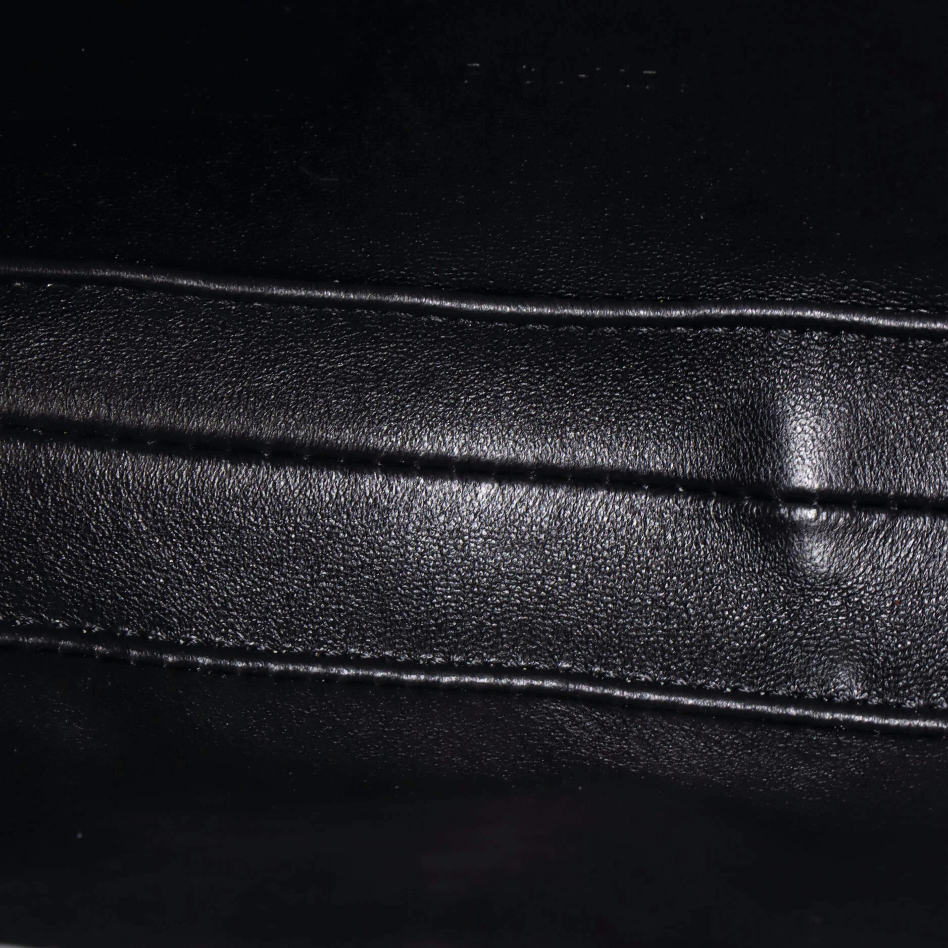 Besace 16 Bag Smooth Calfskin Medium - Image 5