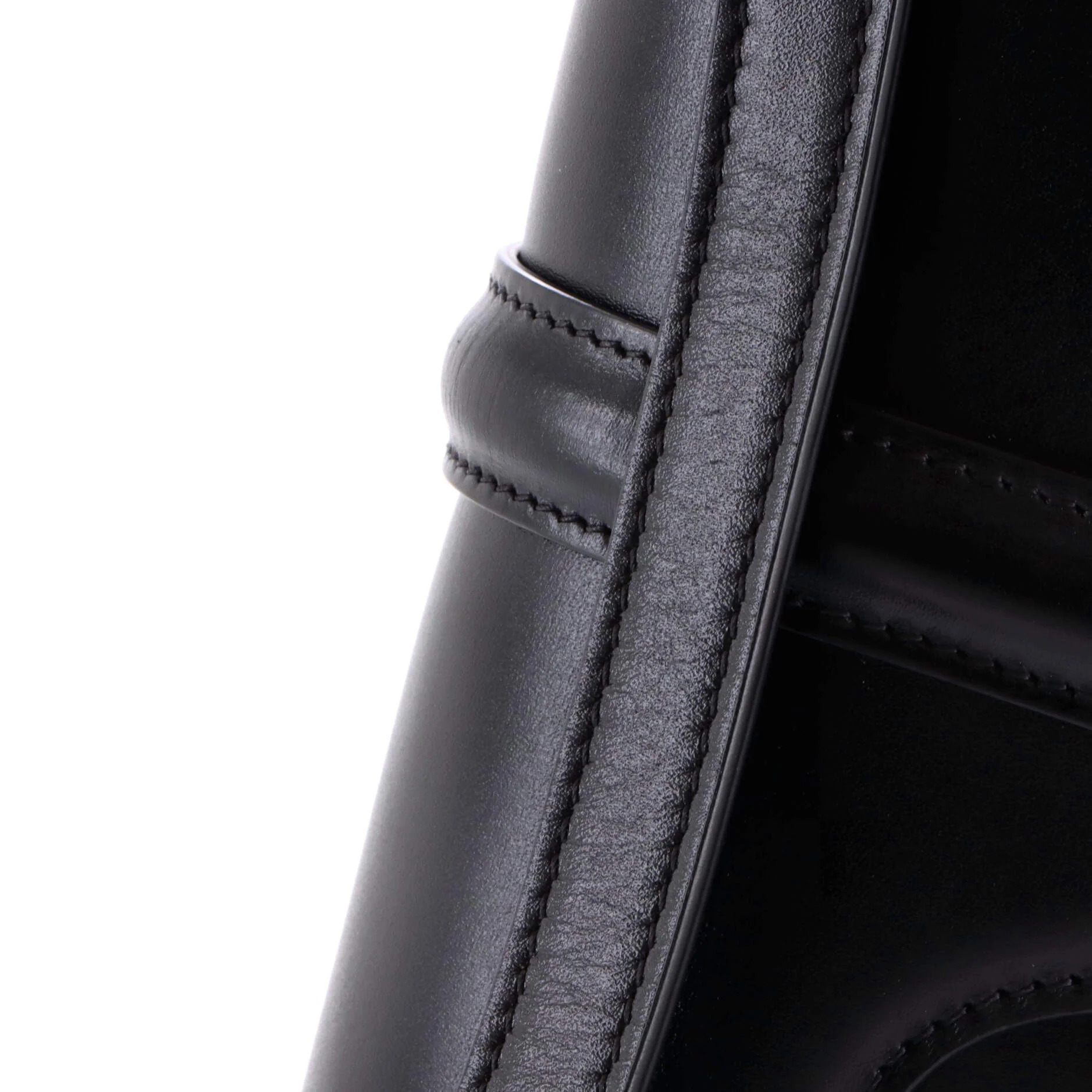 Besace 16 Bag Smooth Calfskin Medium - Image 6