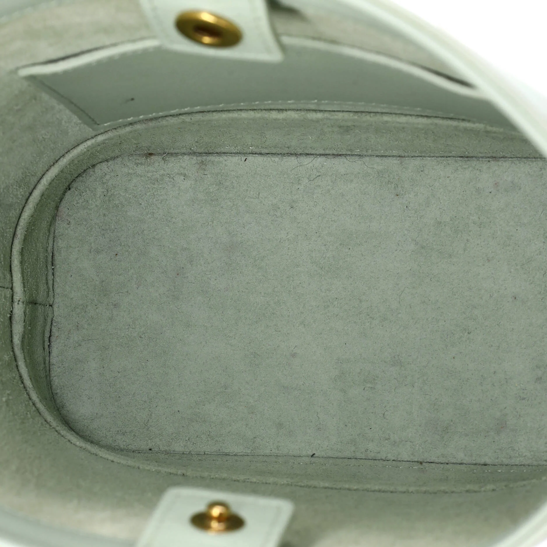 Cuir Triomphe Bucket Bag Leather Small - Image 5