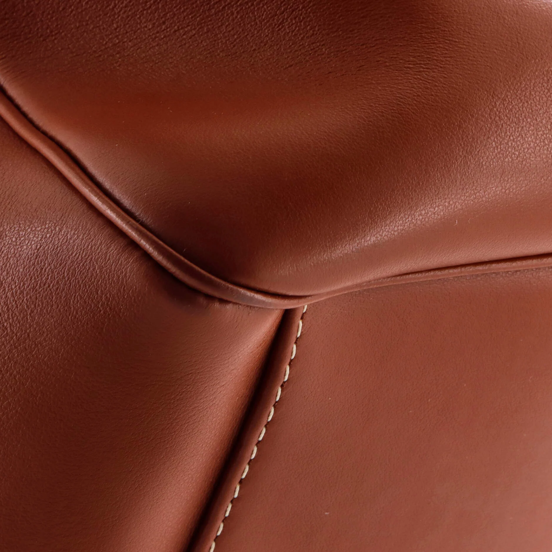 Soft 16 Bag Smooth Calfskin Large - Image 6