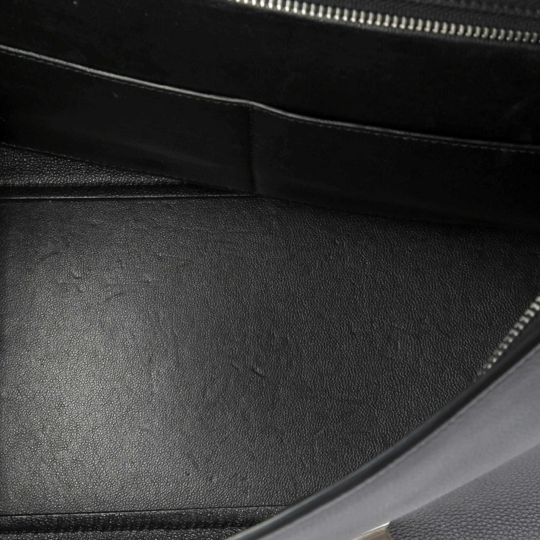 Trapeze Bag Leather with Patent Small - Image 5