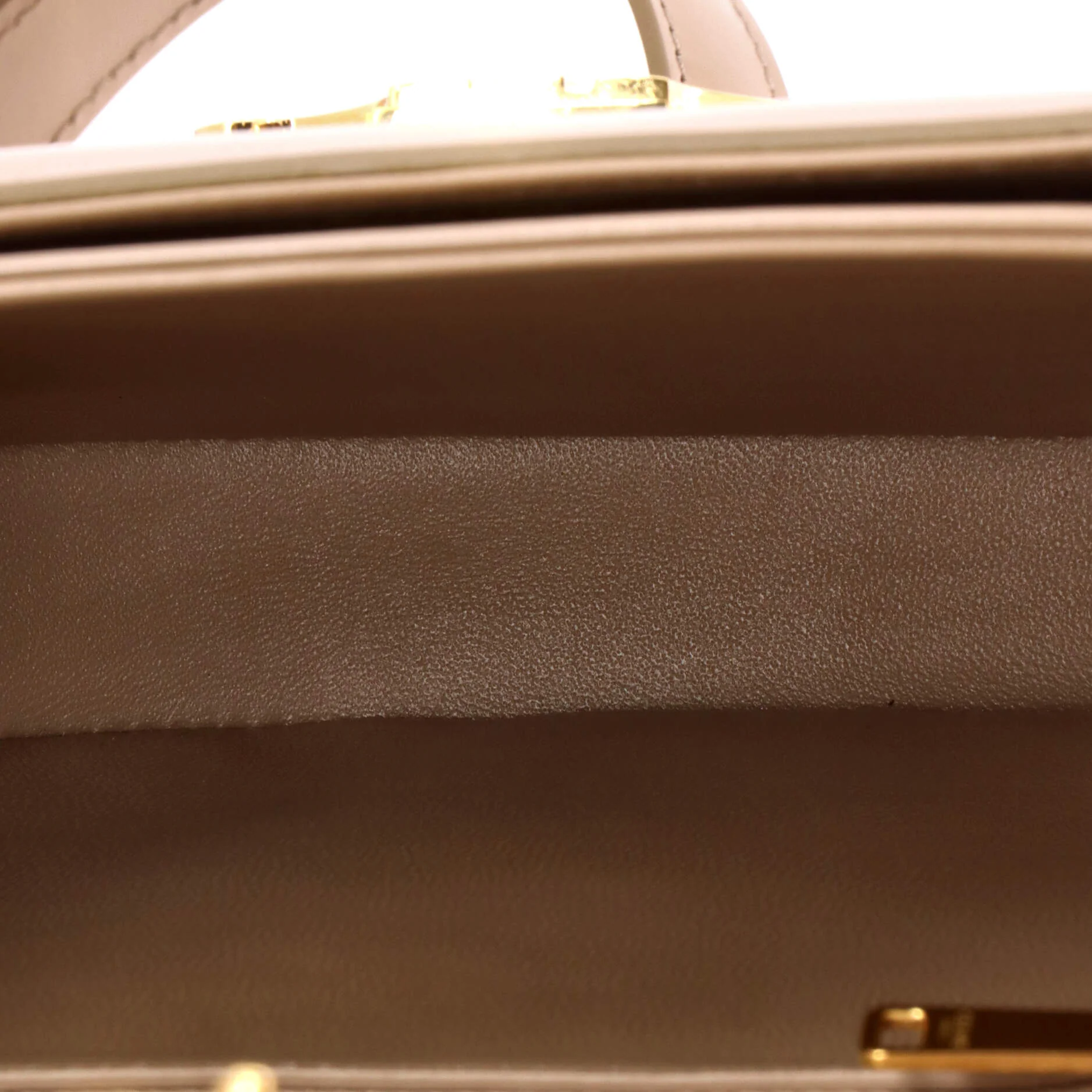 Triomphe Besace Clea Flap Bag Leather - Image 5