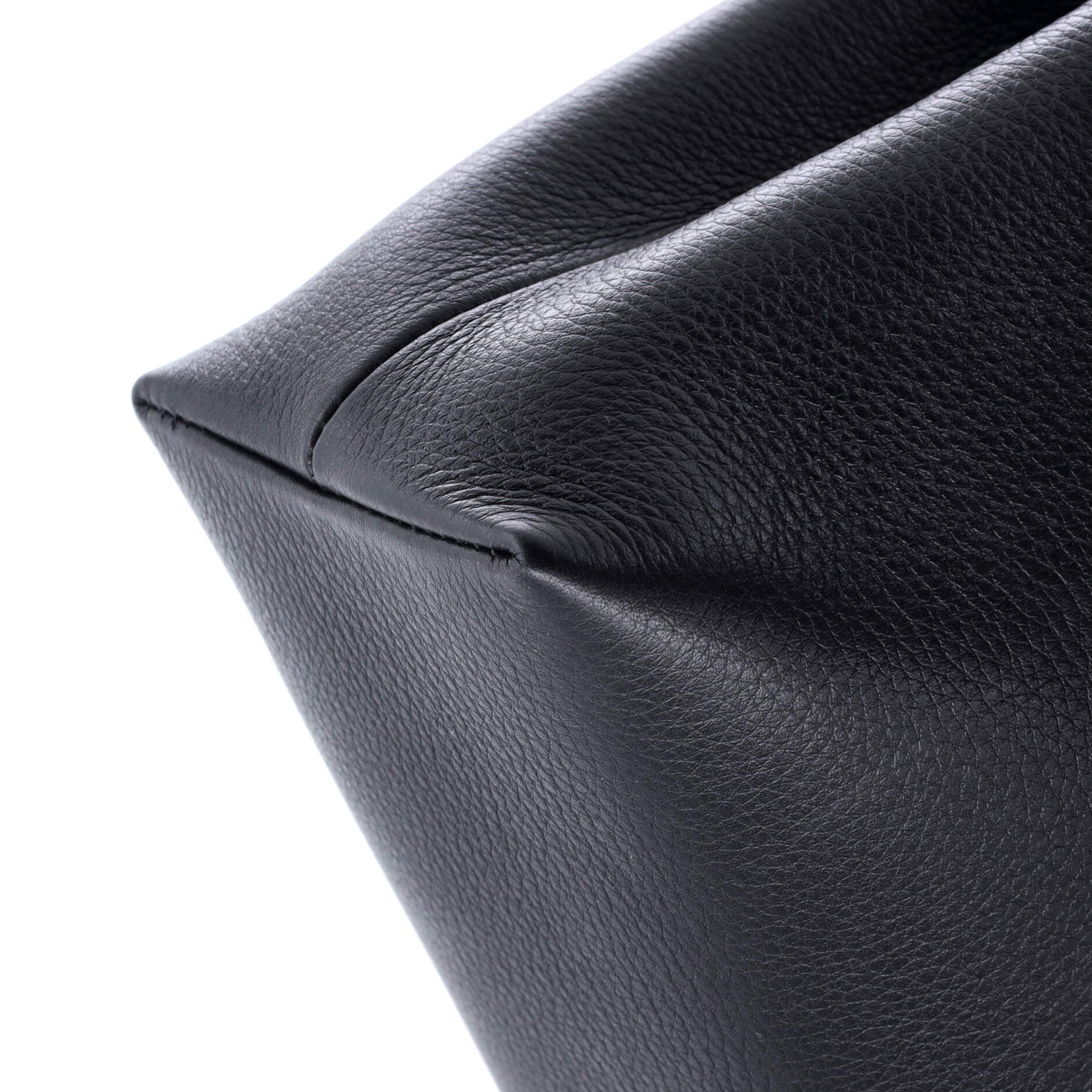 Victoire Flap Shoulder Bag Leather Medium - Image 6
