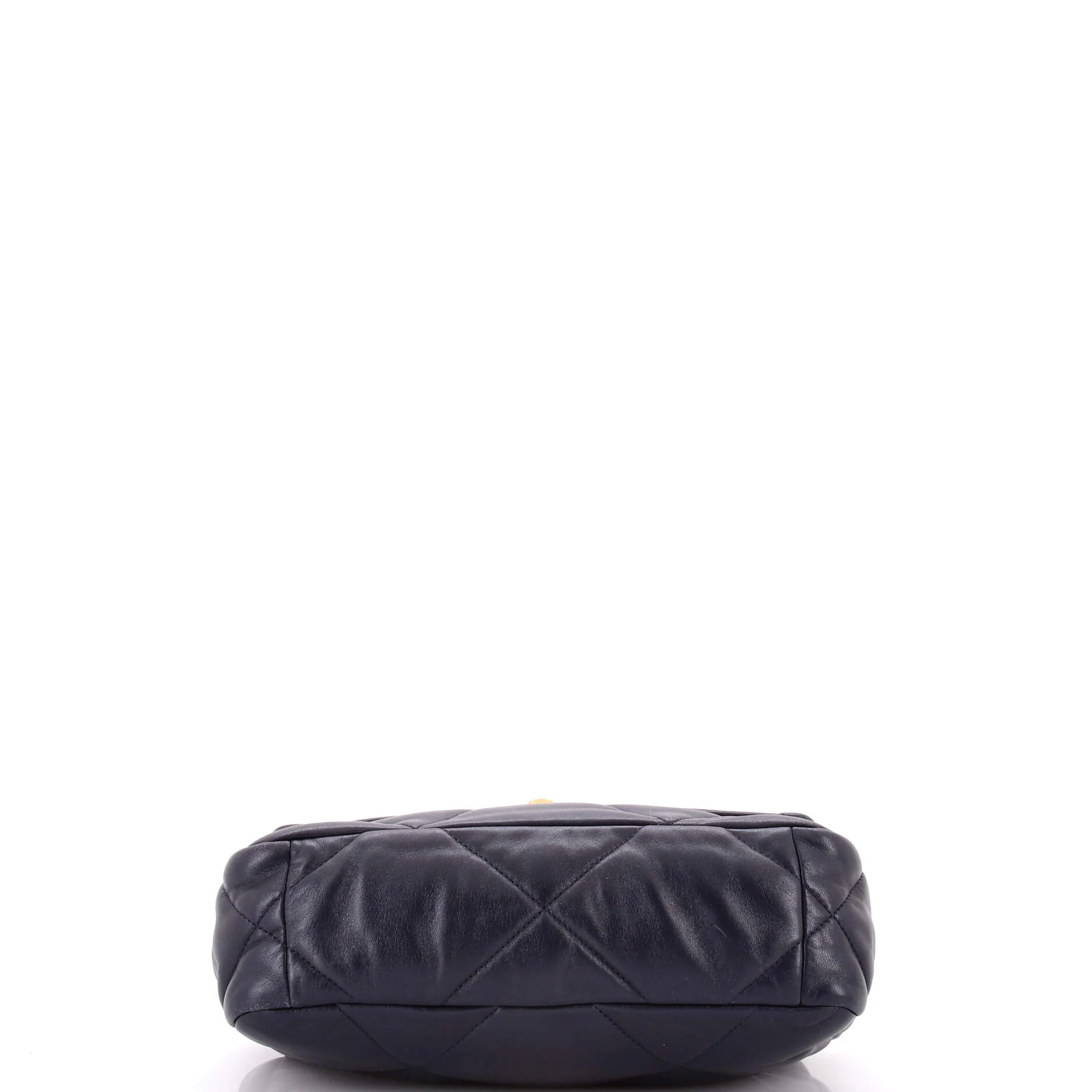 19 Flap Bag Quilted Leather Medium - Image 4
