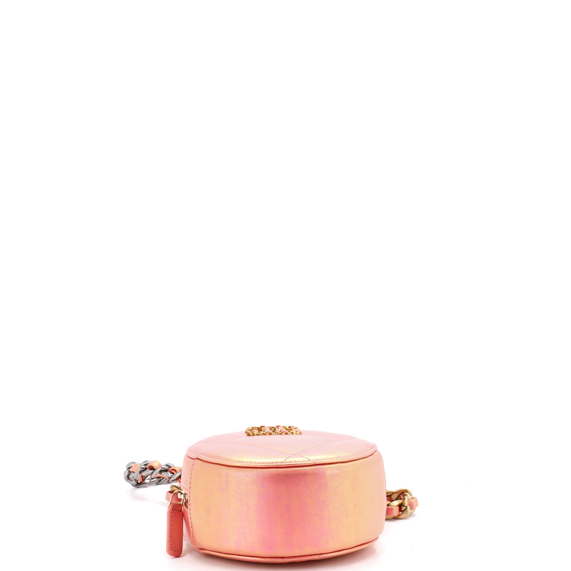 19 Round Clutch with Chain Quilted Iridescent Calfskin - Image 5