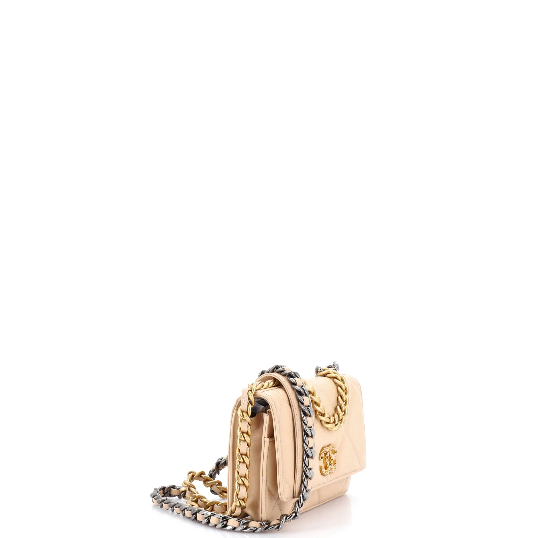 19 Wallet on Chain Quilted Lambskin - Image 2