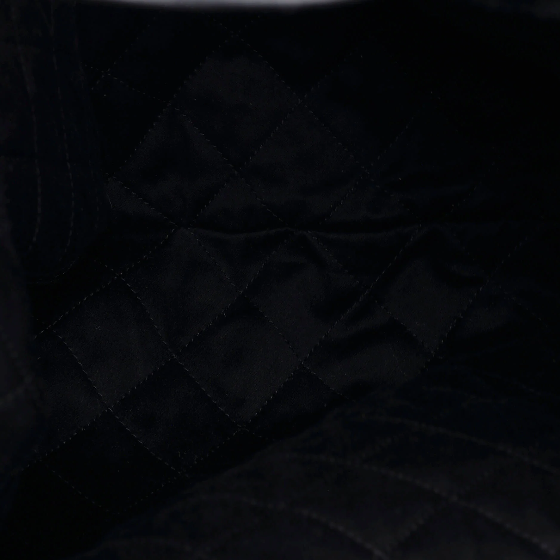 22 Chain Backpack Quilted Calfskin Large - Image 5