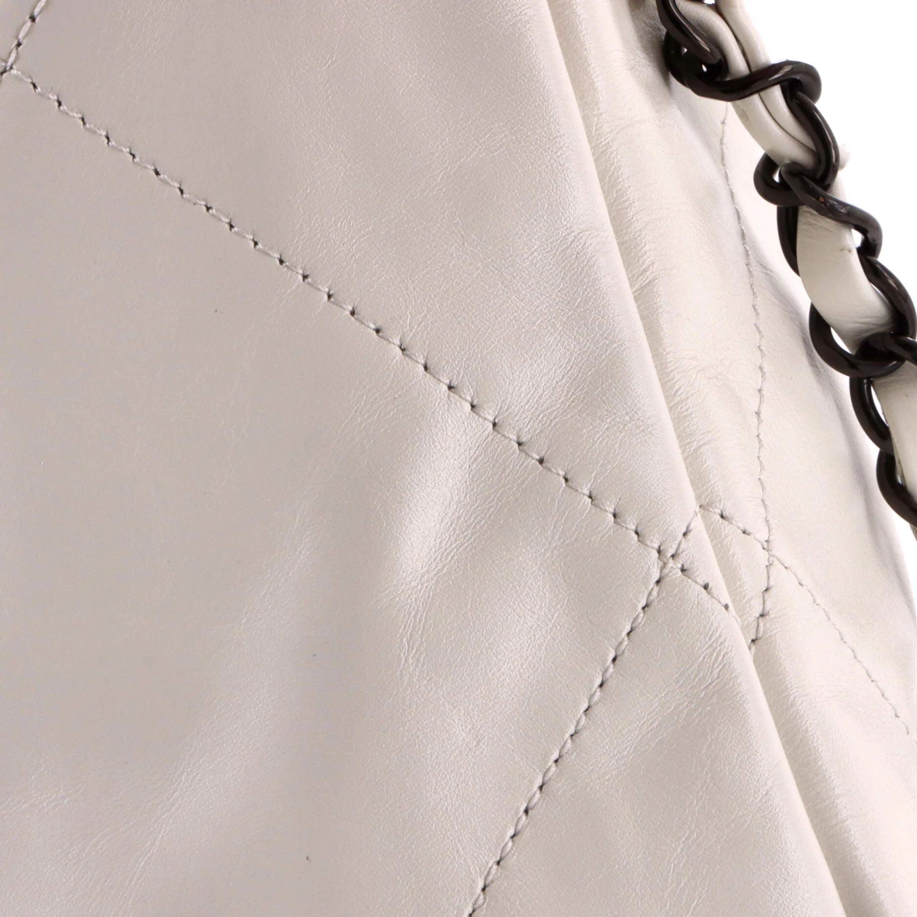 22 Chain Backpack Quilted Calfskin Medium - Image 6