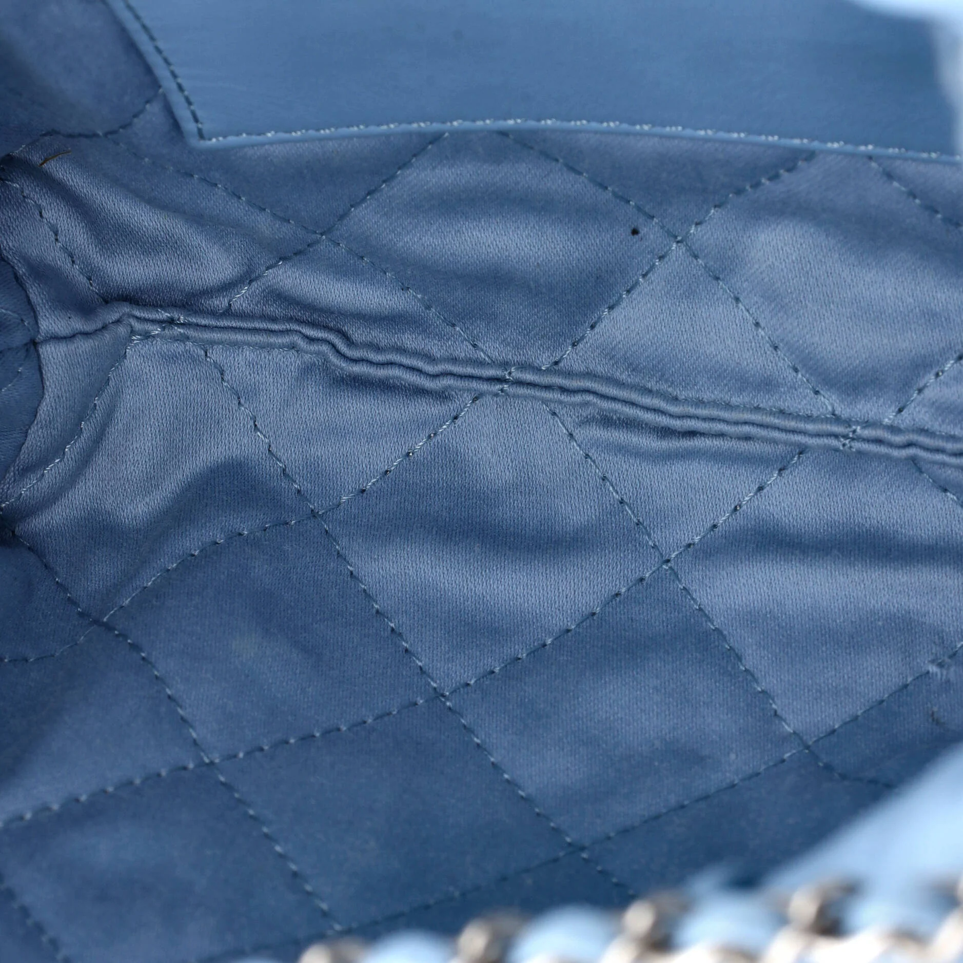 22 Chain Hobo Quilted Calfskin Mini - Image 5
