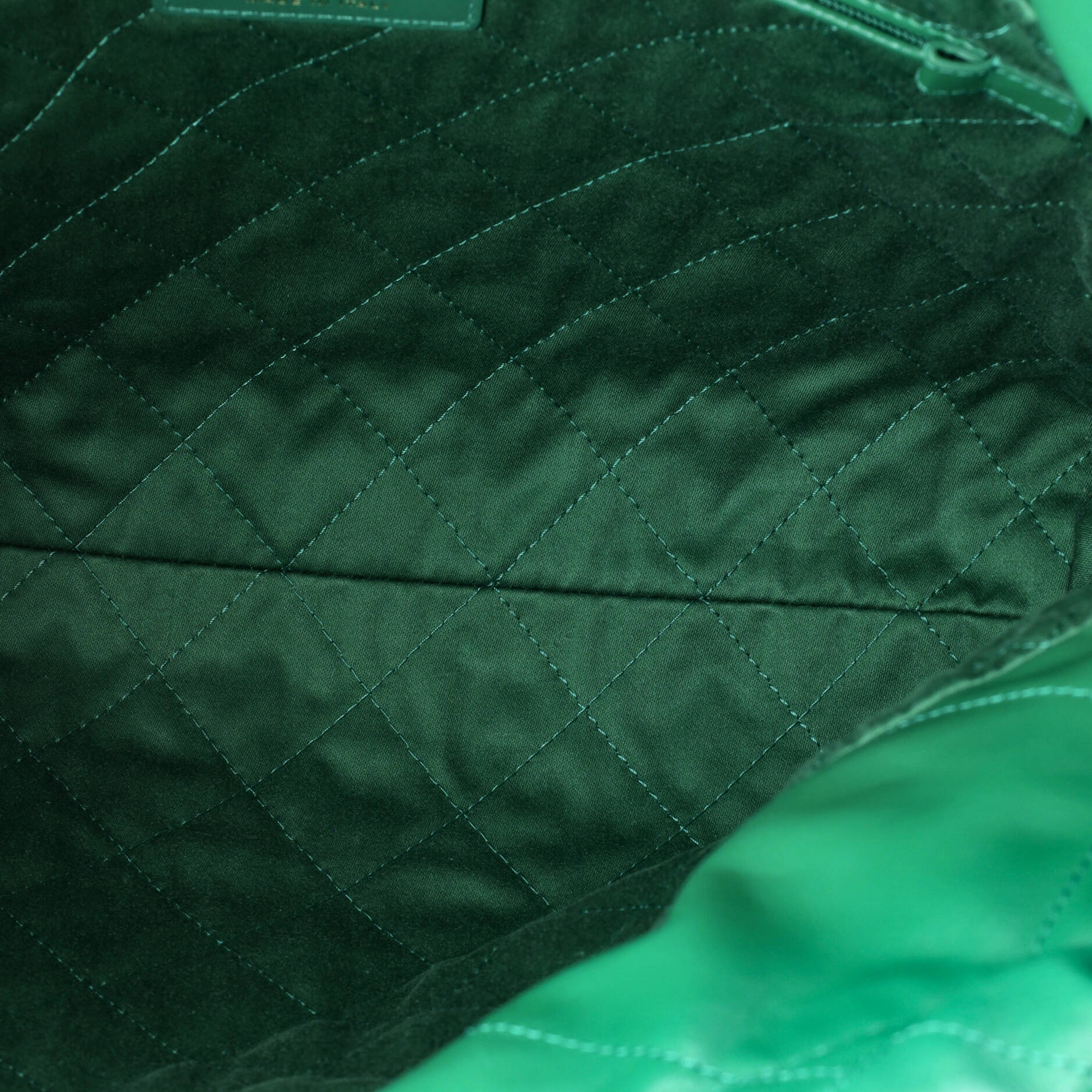 22 Chain Hobo Quilted Calfskin Small - Image 6