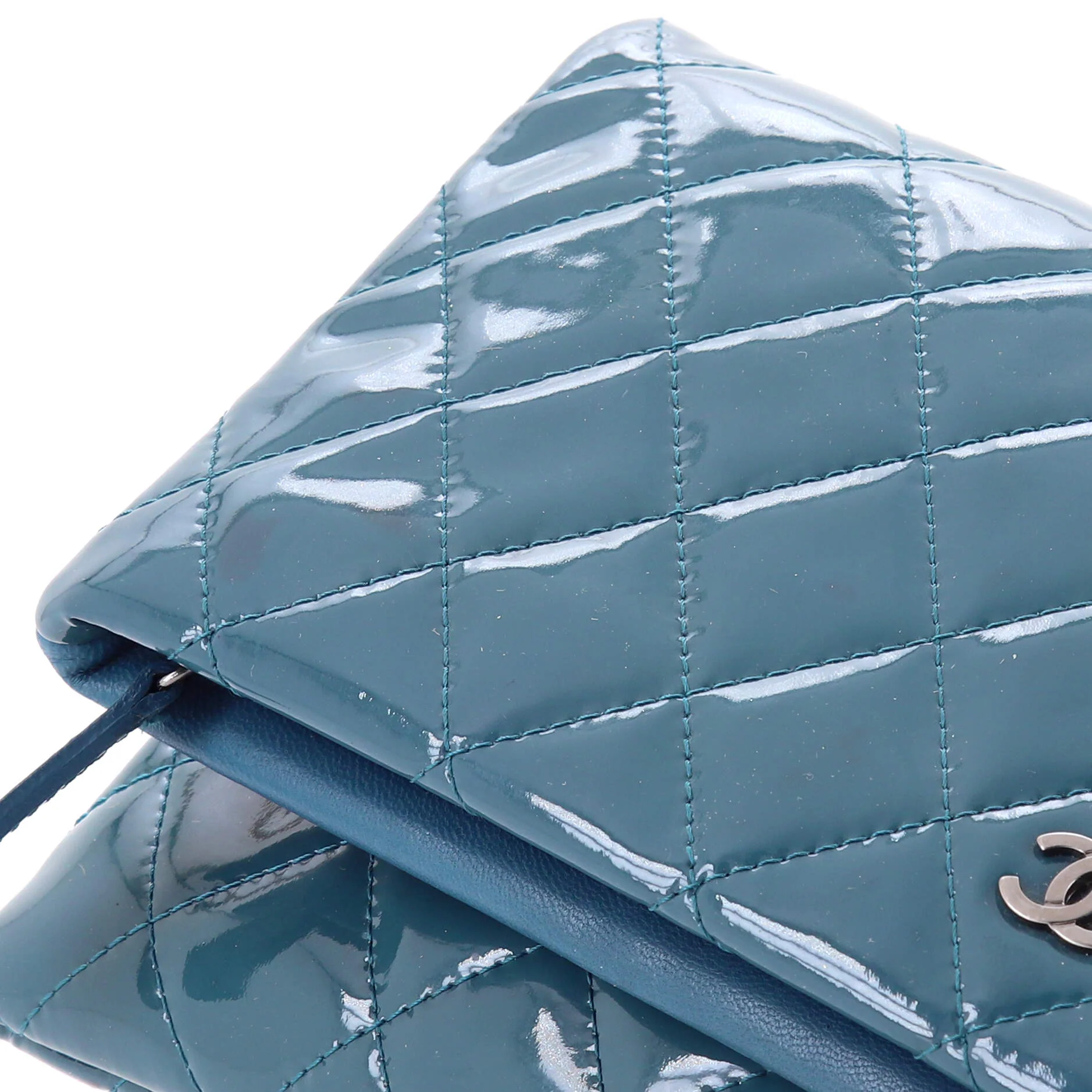 Beauty CC Clutch Quilted Patent - Image 6