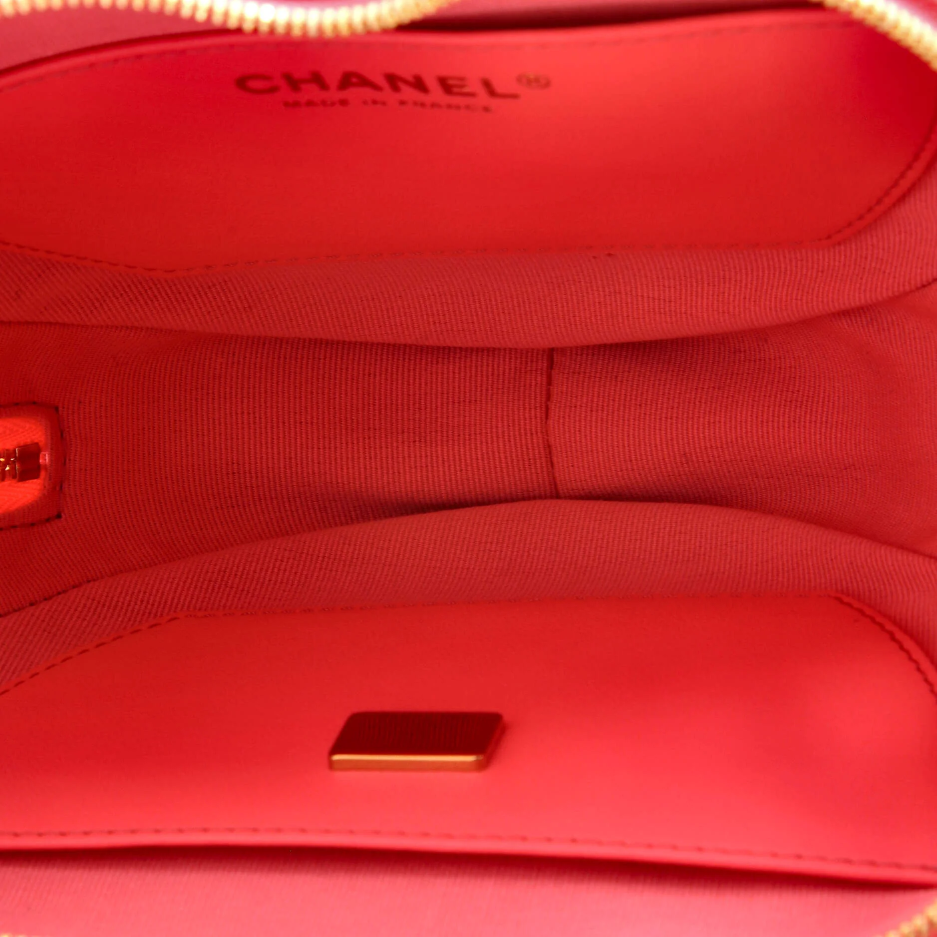 CC in Love Heart Bag Quilted Lambskin - Image 5