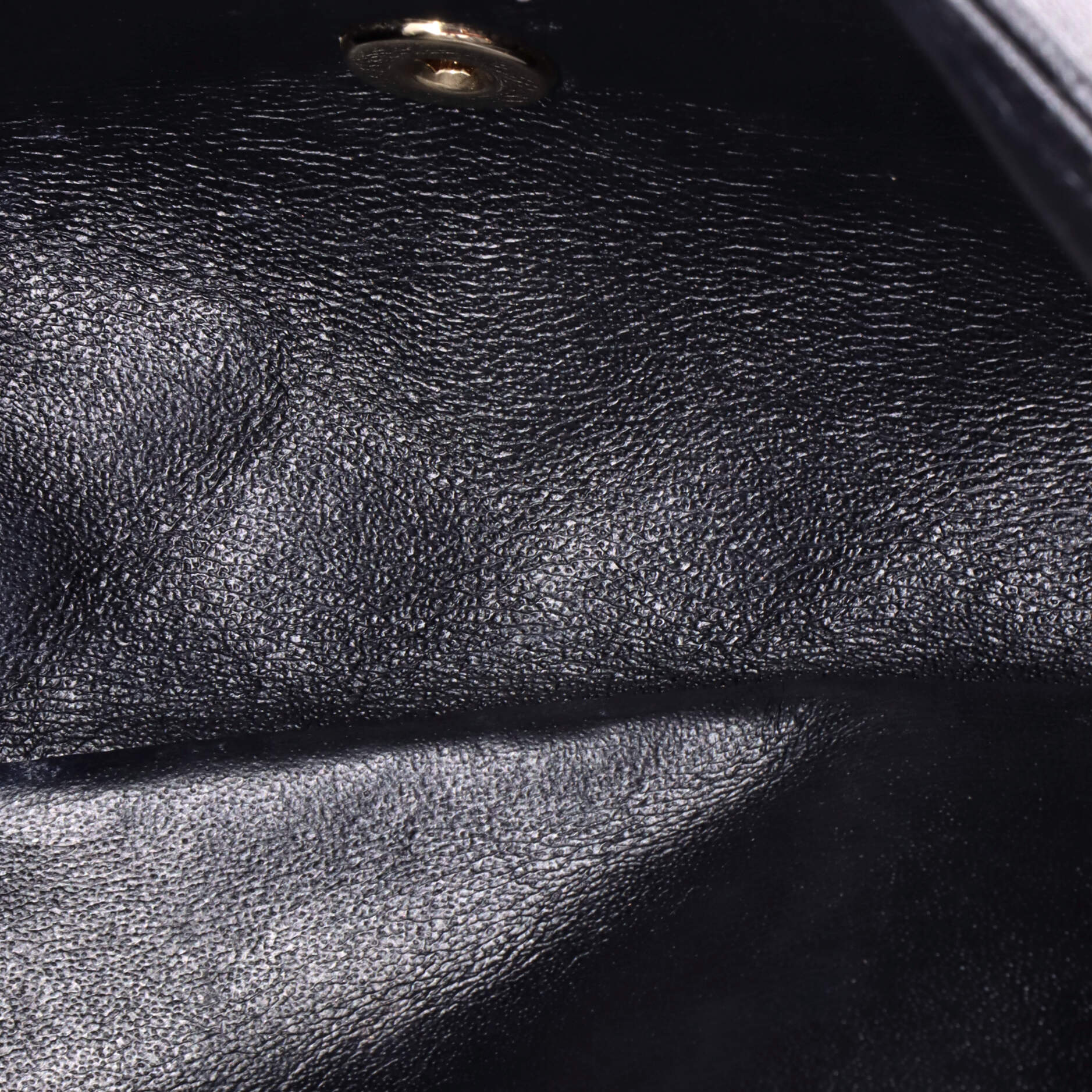 Classic Flap Clutch Quilted Caviar - Image 5