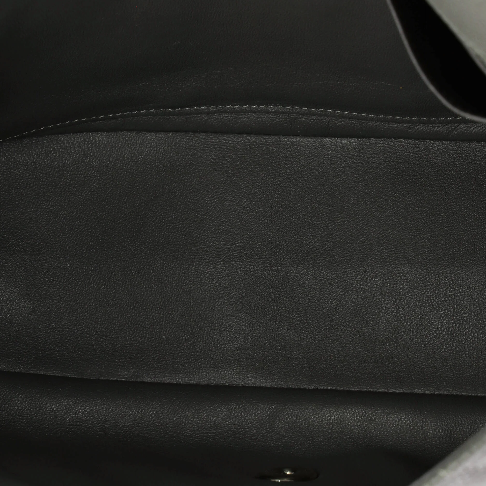 Classic Single Flap Bag Quilted Caviar Maxi - Image 5