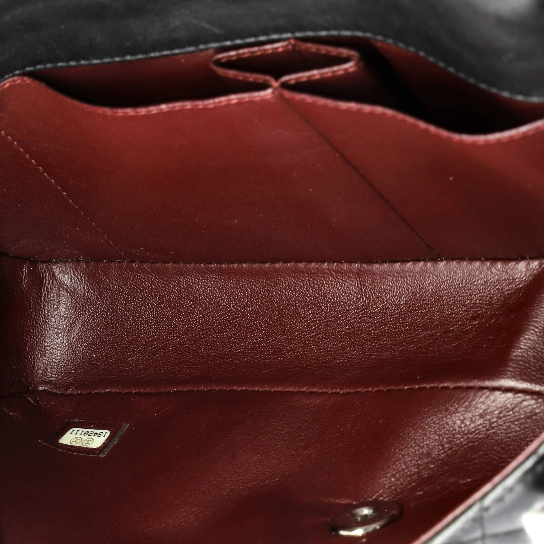Classic Single Flap Bag Quilted Lambskin East West - Image 6