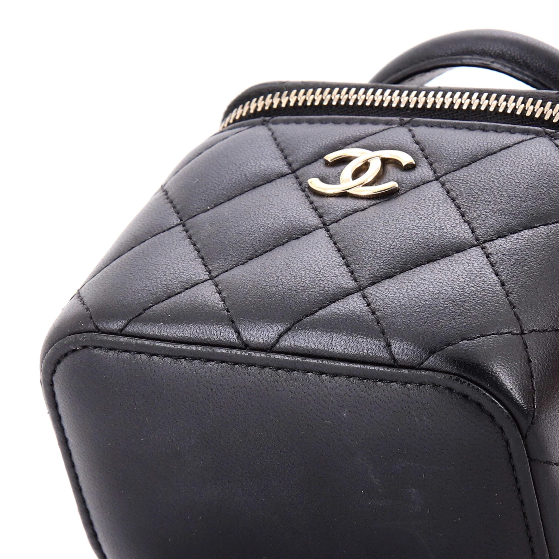 Classic Top Handle Vanity Case with Chain Quilted Lambskin Mini - Image 6