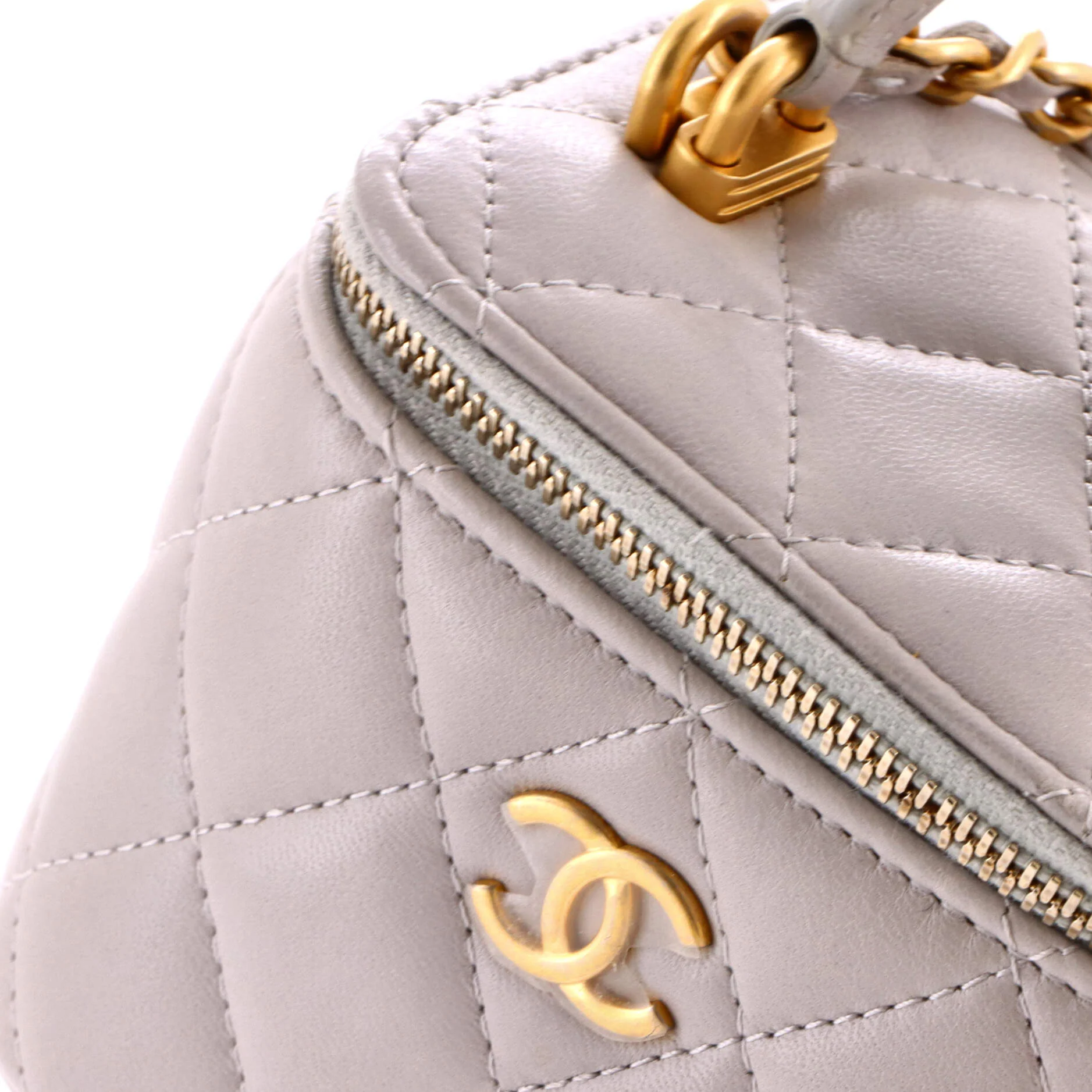 Classic Top Handle Vanity Case with Chain Quilted Lambskin Mini - Image 7