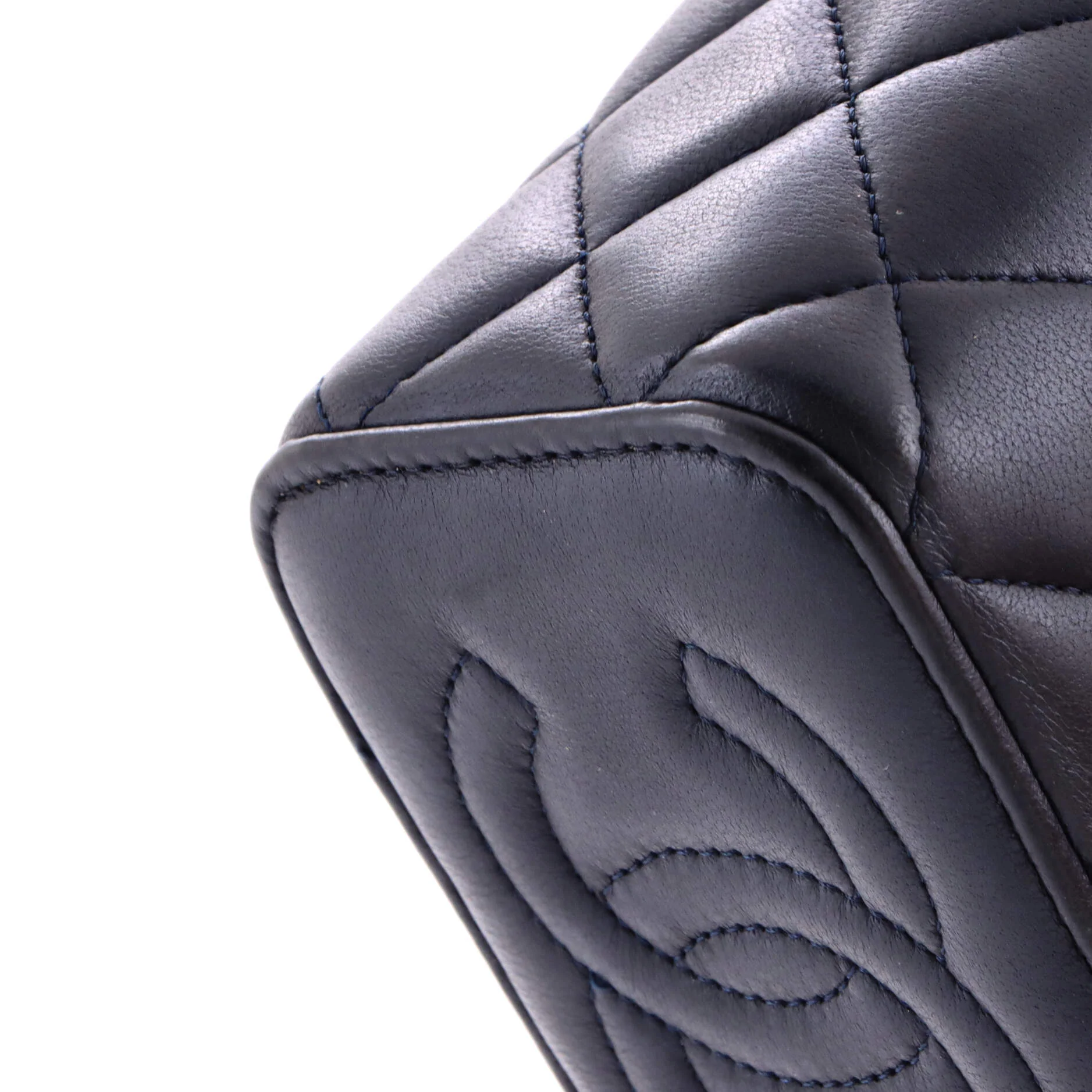 Classic Top Handle Vanity Case with Chain Quilted Lambskin Mini - Image 7